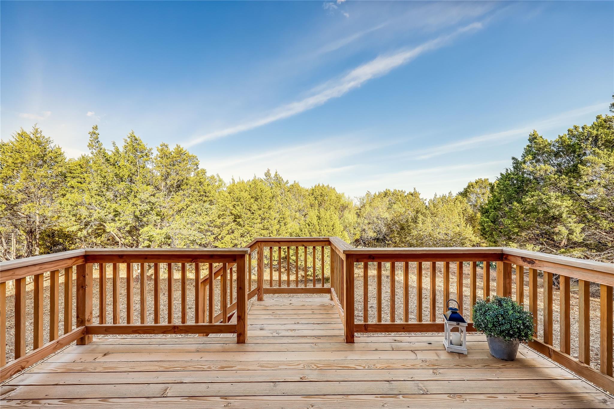 2502 Truman Dr, Lago Vista, TX 78645