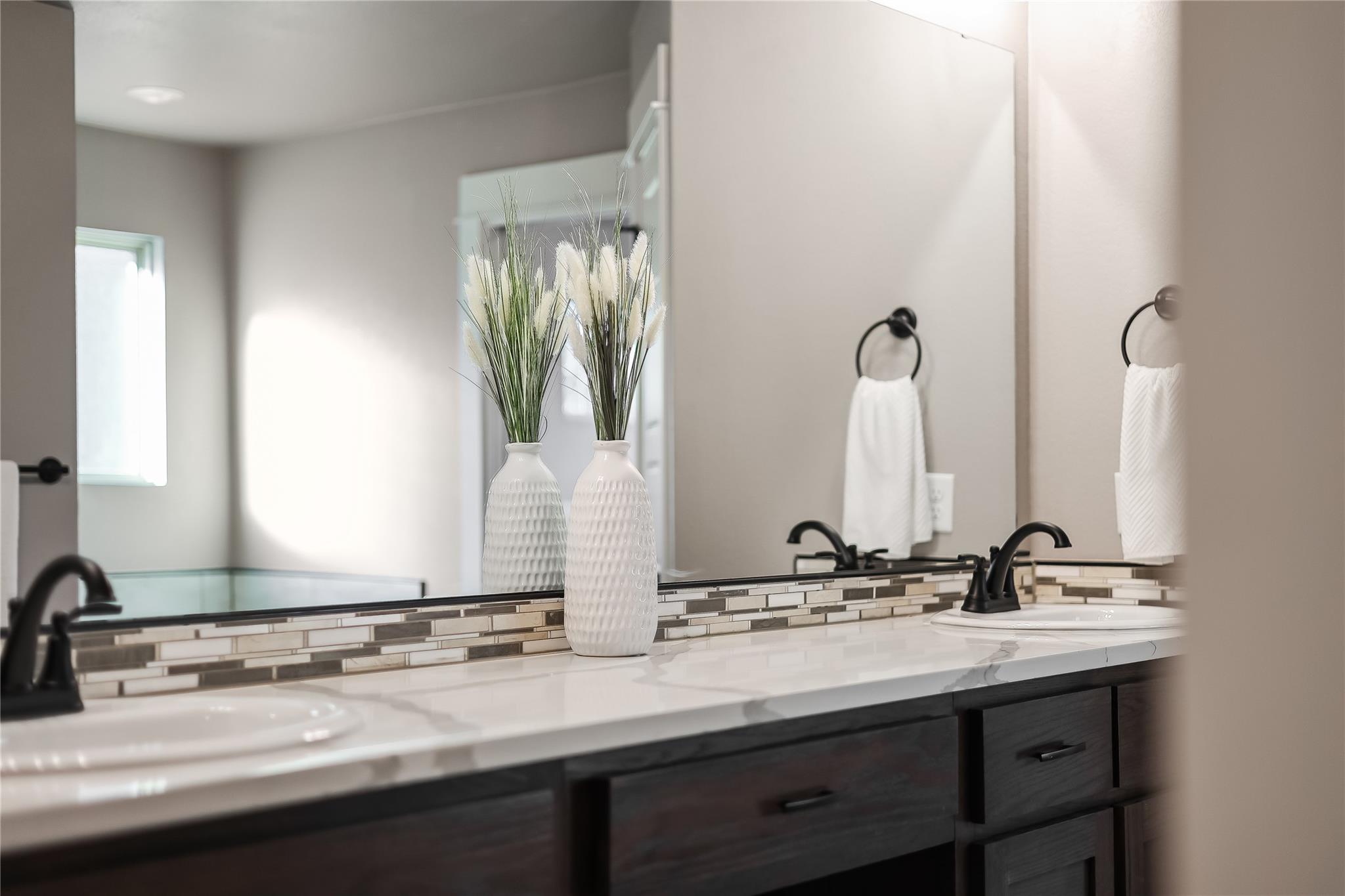 2502 Truman Dr, Lago Vista, TX 78645