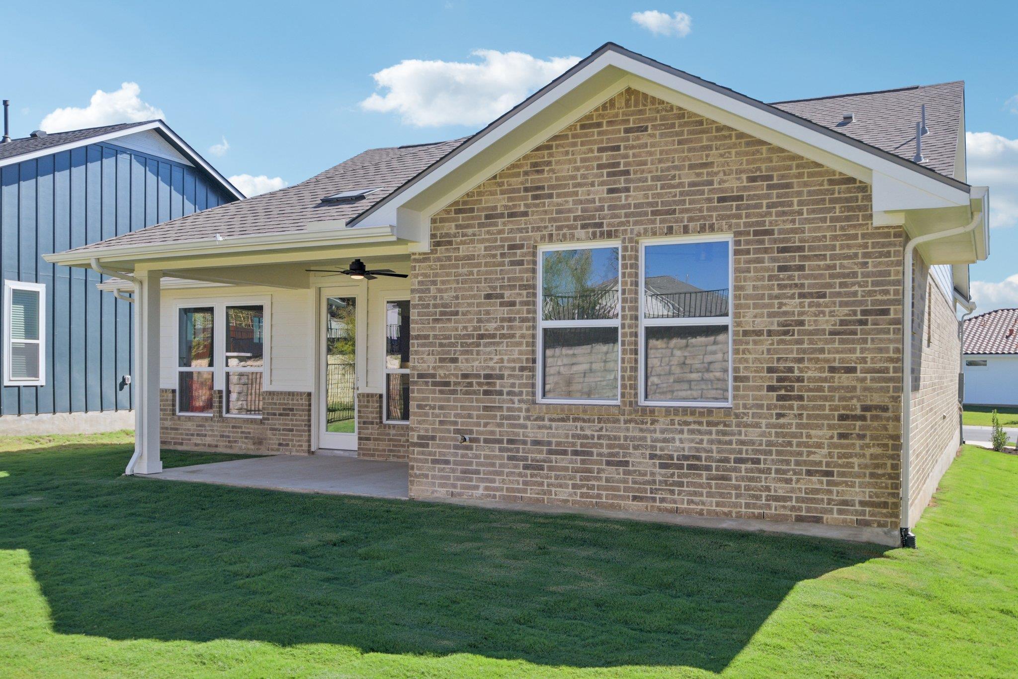 1528 Dancing Oak Ln, San Marcos, TX 78666