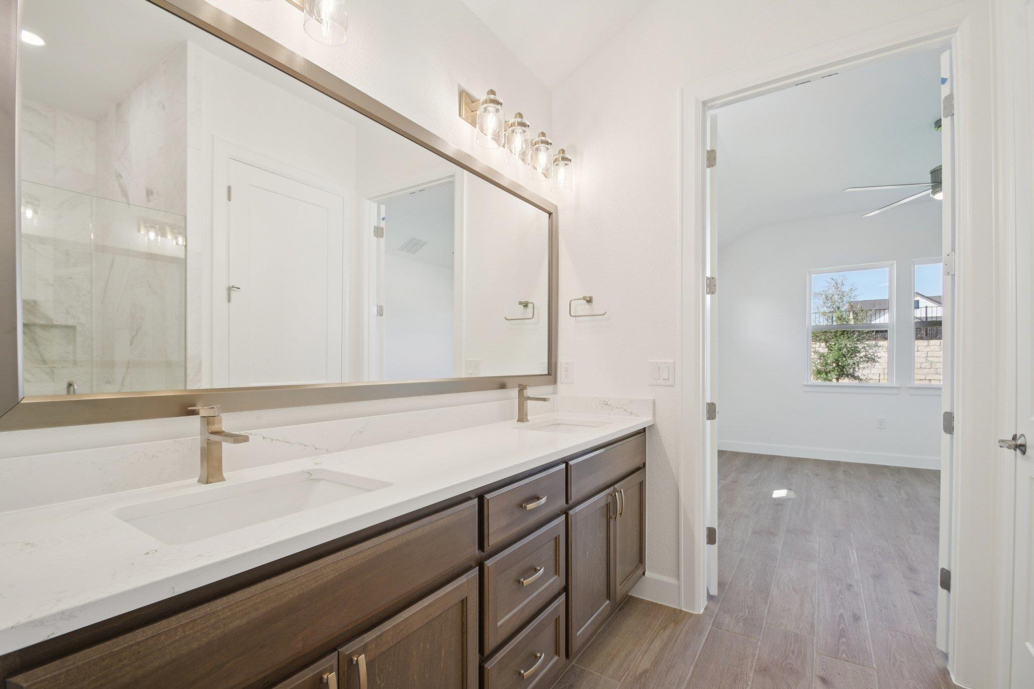 1528 Dancing Oak Ln, San Marcos, TX 78666