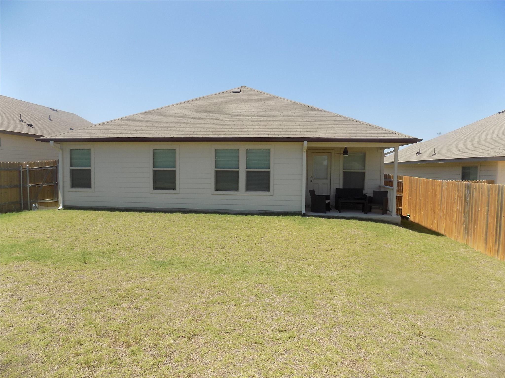 124 Rearden Blvd, Jarrell, TX 76537