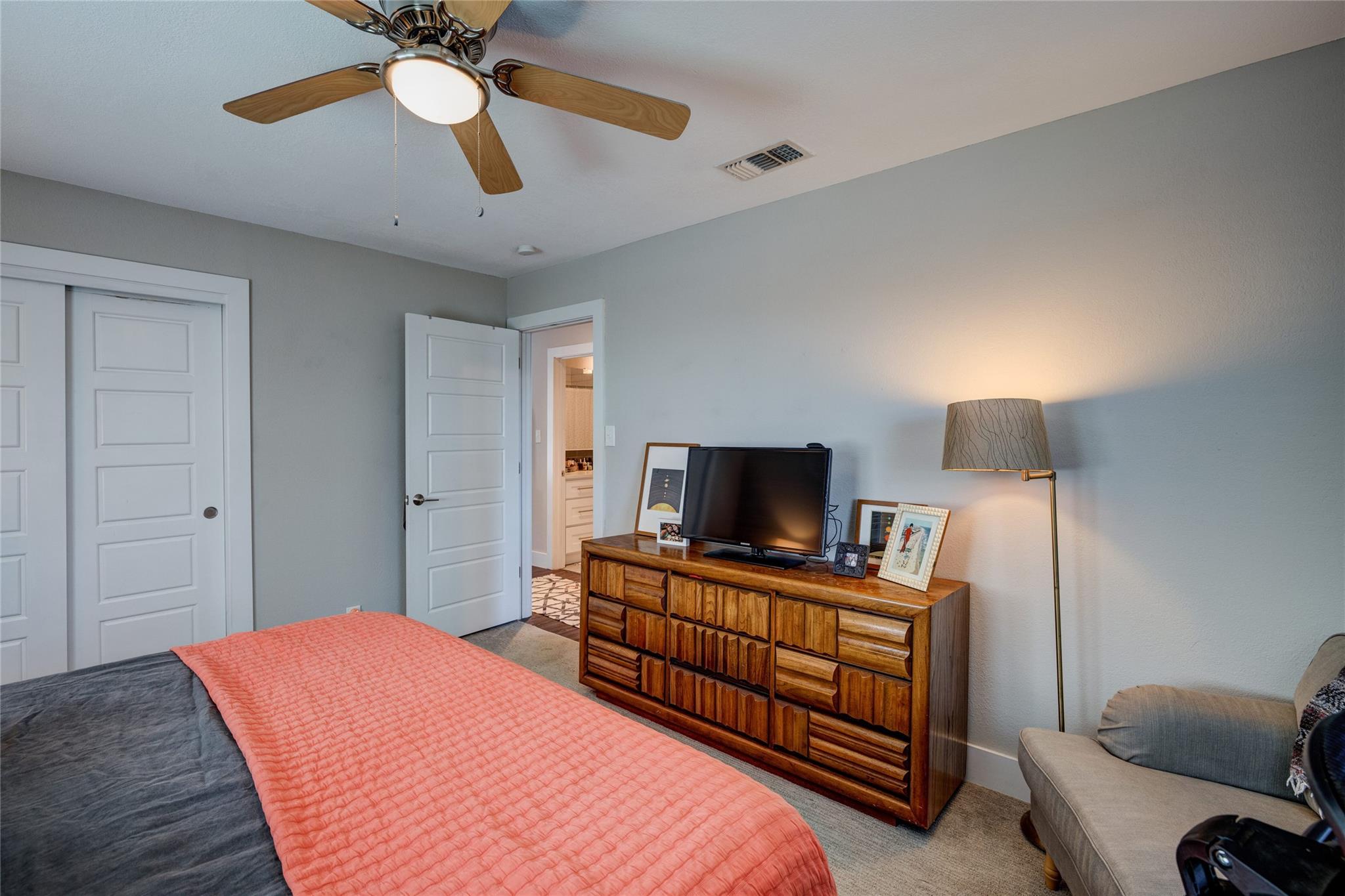 6306 Vioitha Dr # B, Austin, TX 78723