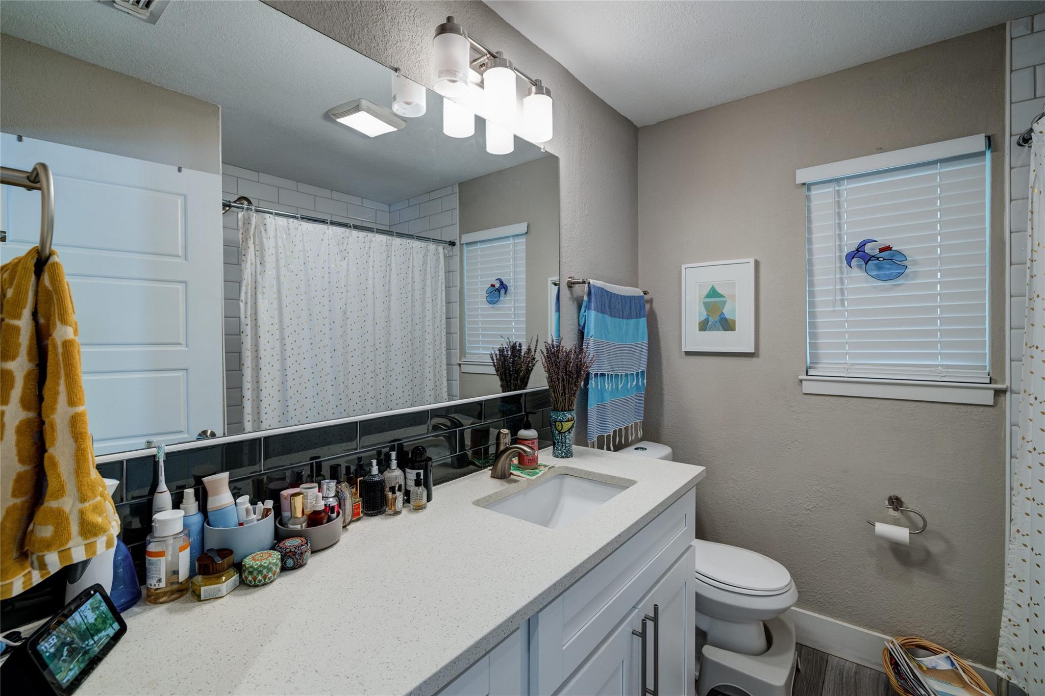 6306 Vioitha Dr # B, Austin, TX 78723
