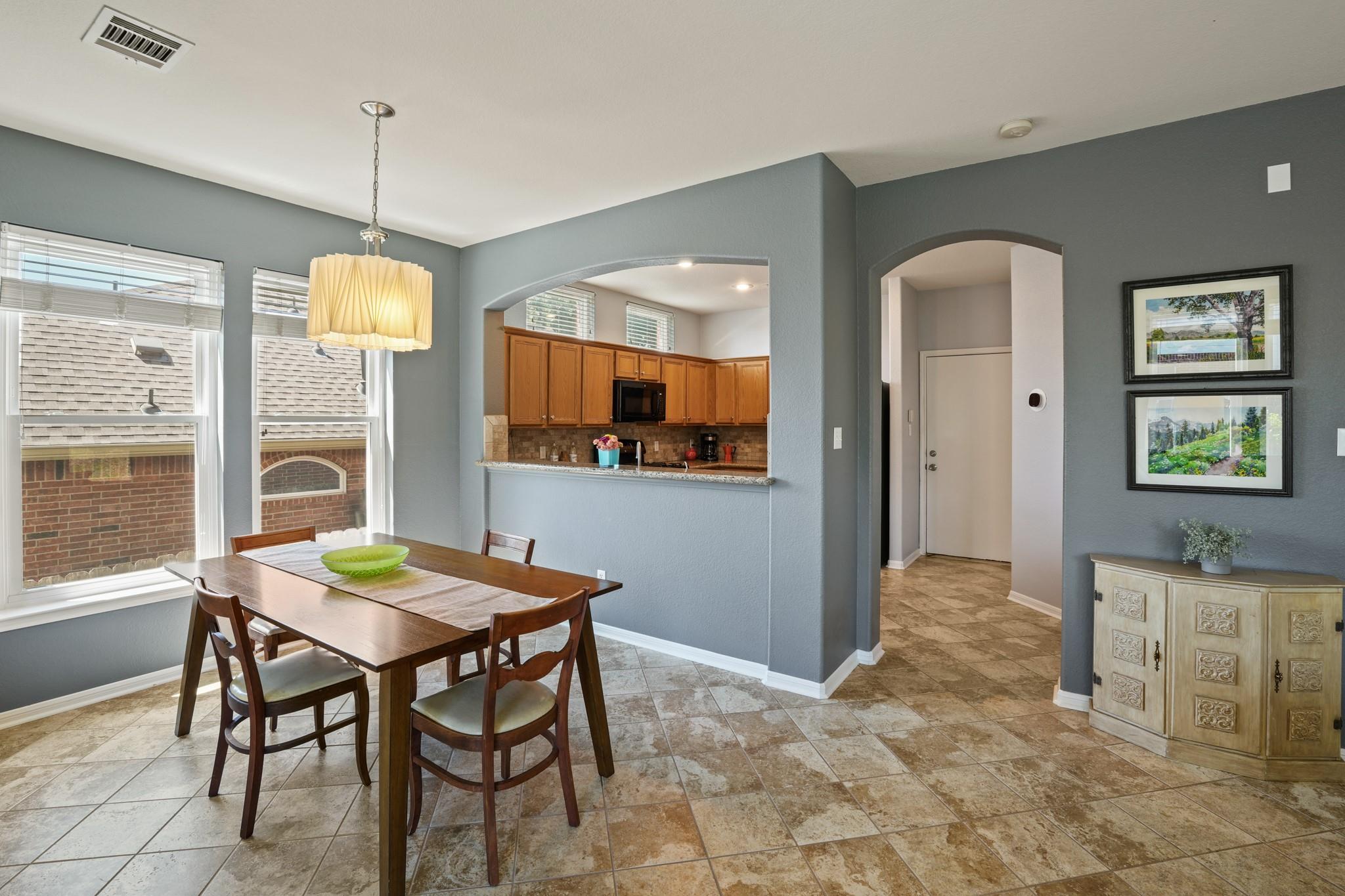 3725 Birdhouse Dr, Round Rock, TX 78665