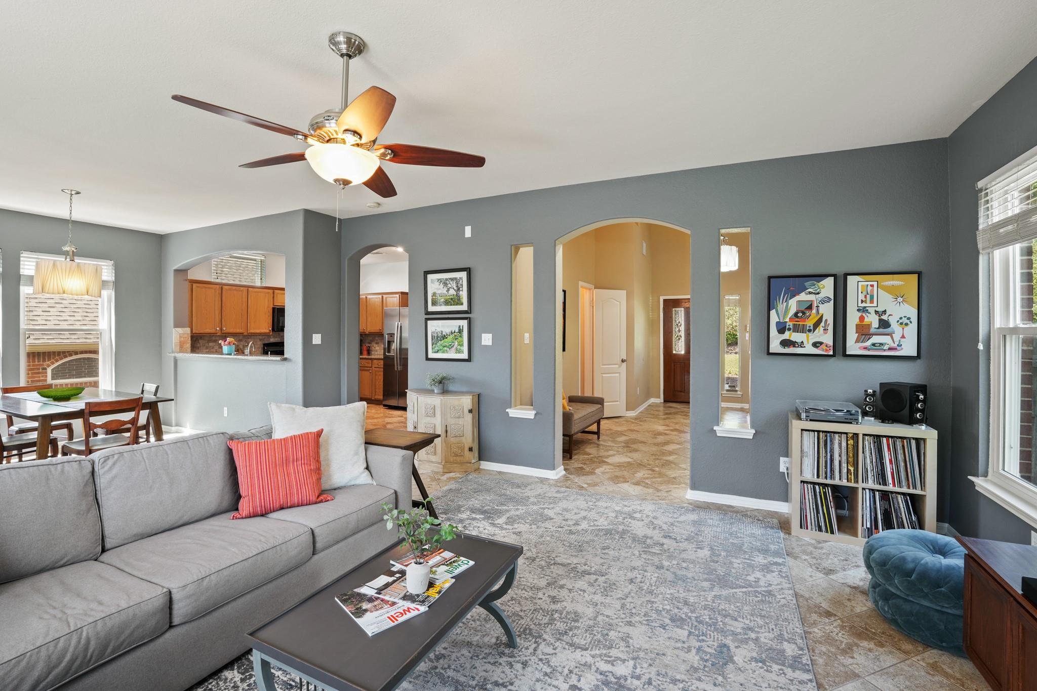 3725 Birdhouse Dr, Round Rock, TX 78665