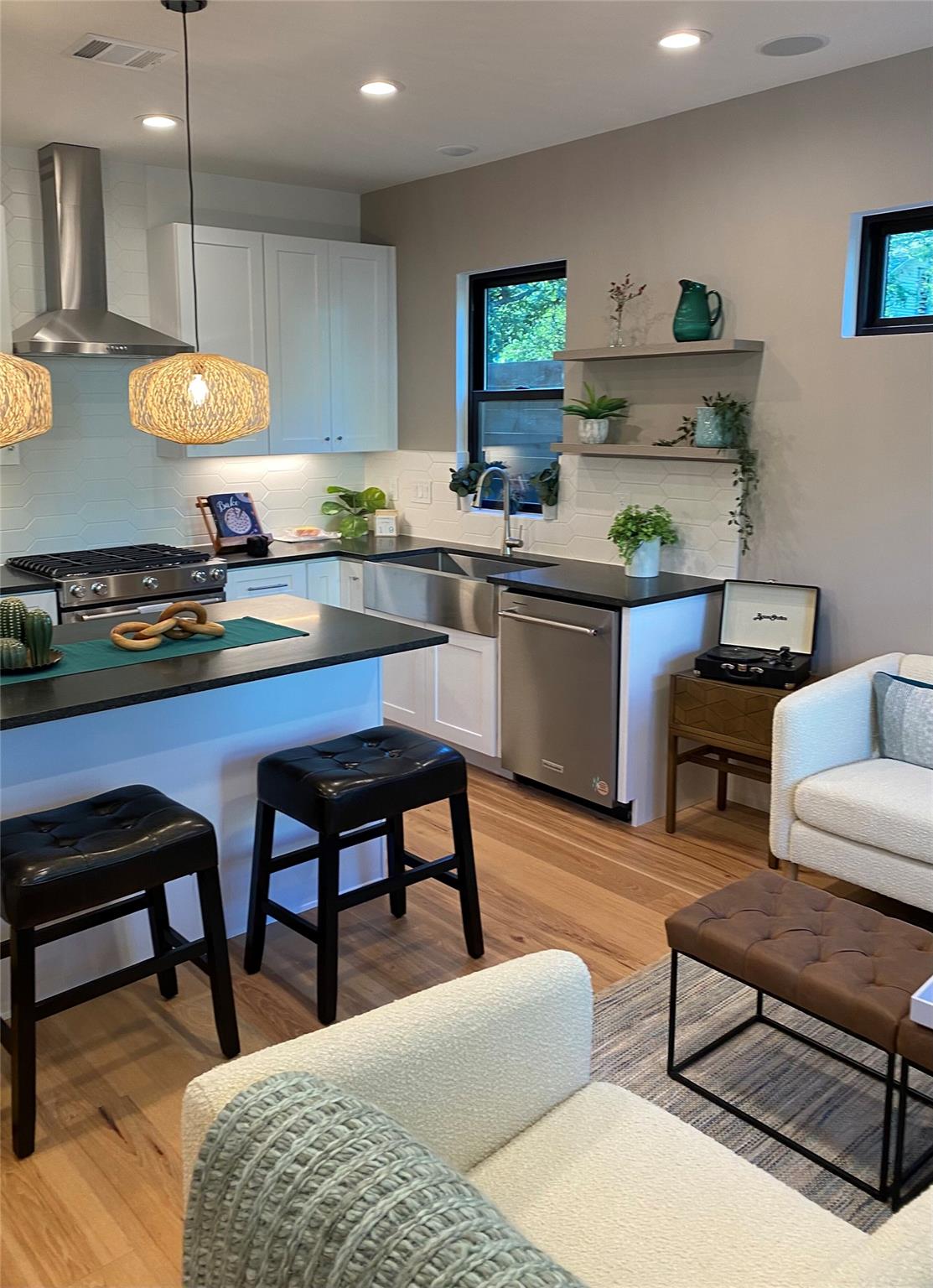 3405 Woodrow St # 3, Austin, TX 78705