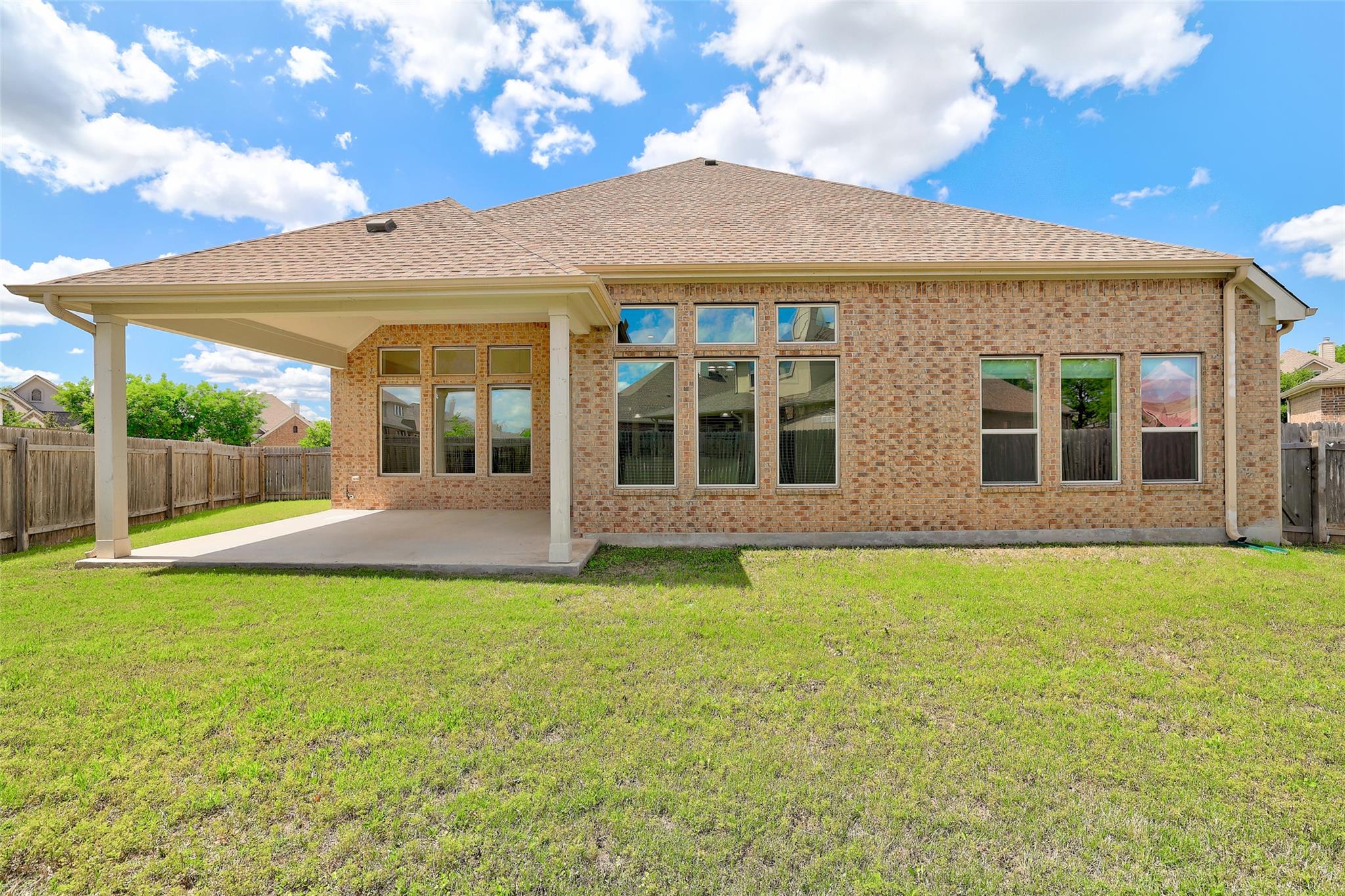 2416 Millbrook Loop, Leander, TX 78641