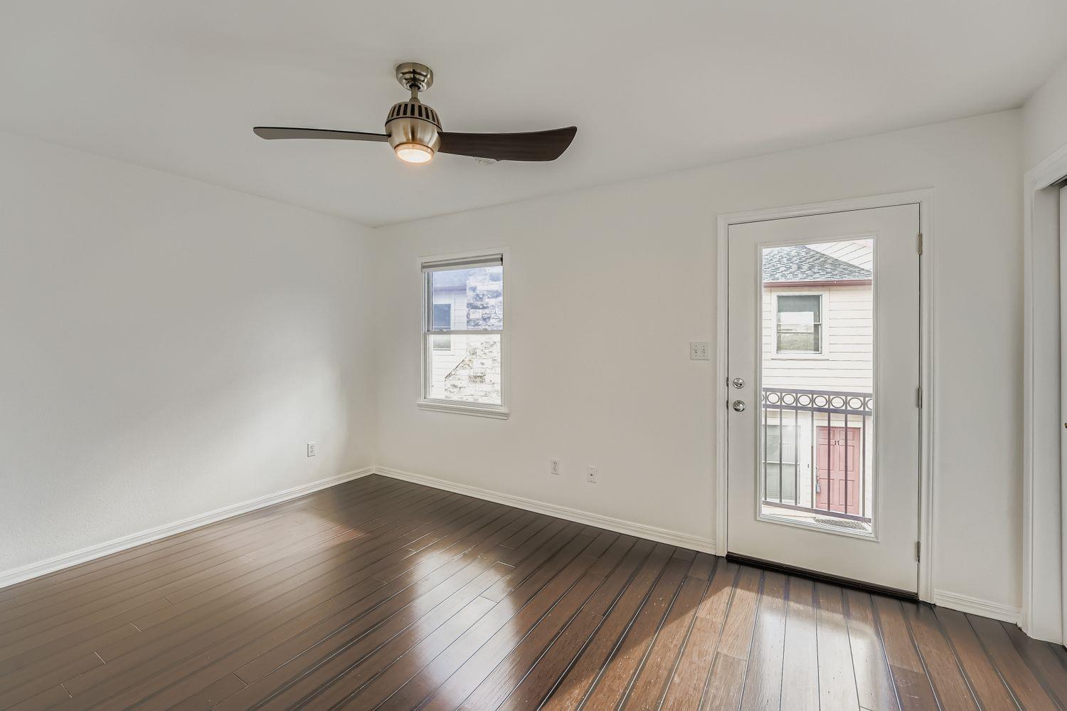 6900 E Riverside Dr # 6, Austin, TX 78741