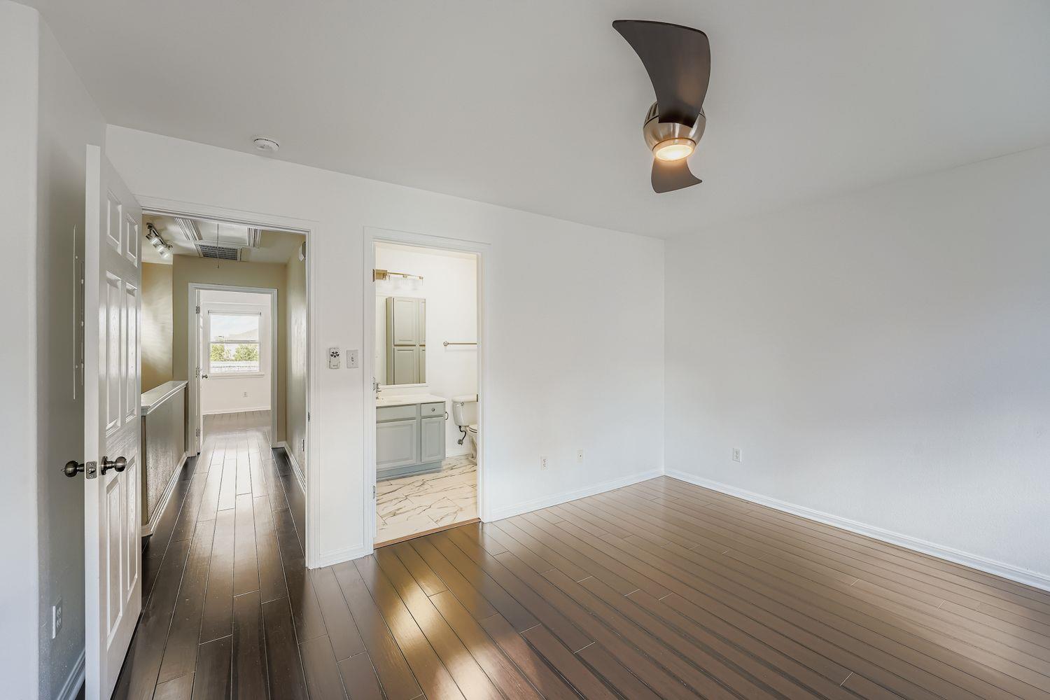 6900 E Riverside Dr # 6, Austin, TX 78741