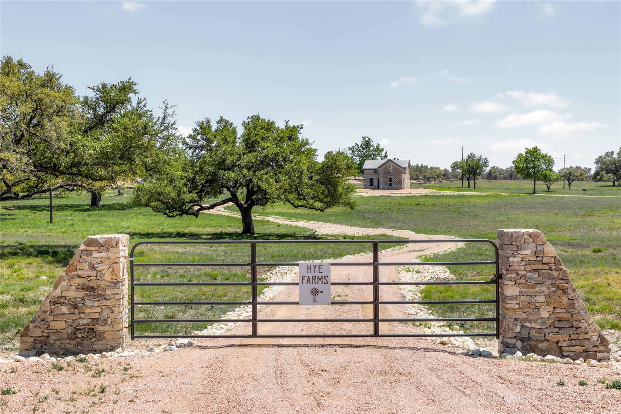 9695 W US 290 Highway, Hye, TX 78635