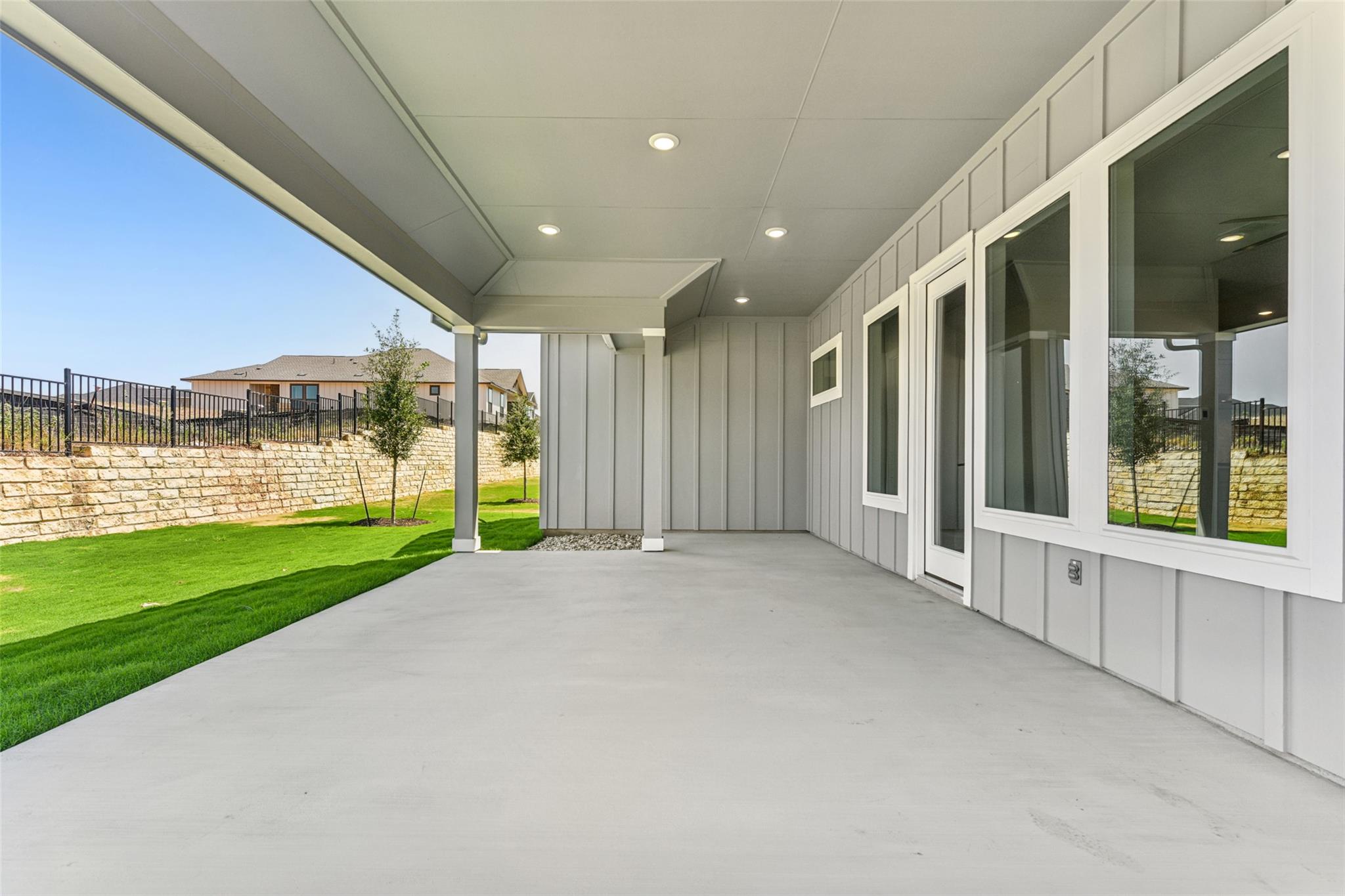 1628 Dancing Oak Ln, San Marcos, TX 78666