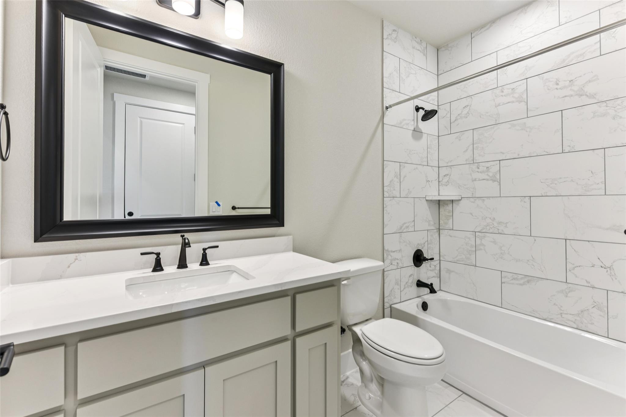 1628 Dancing Oak Ln, San Marcos, TX 78666