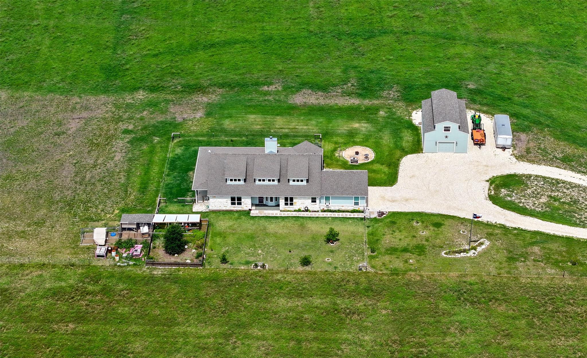 563 County Road 331, Granger, TX 76530