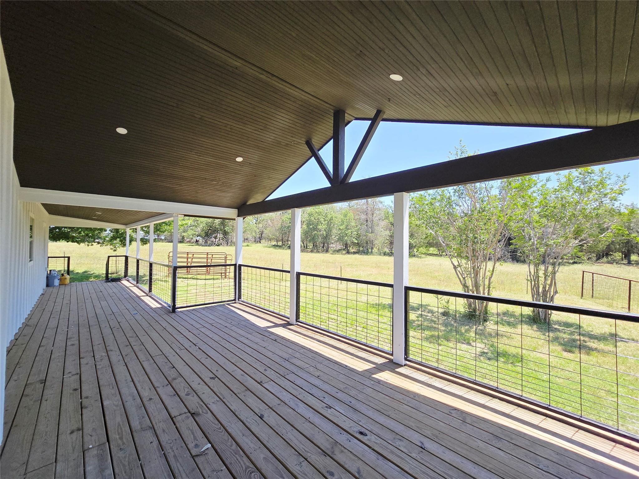 930 Elm Creek Rd, Rockdale, TX 76567