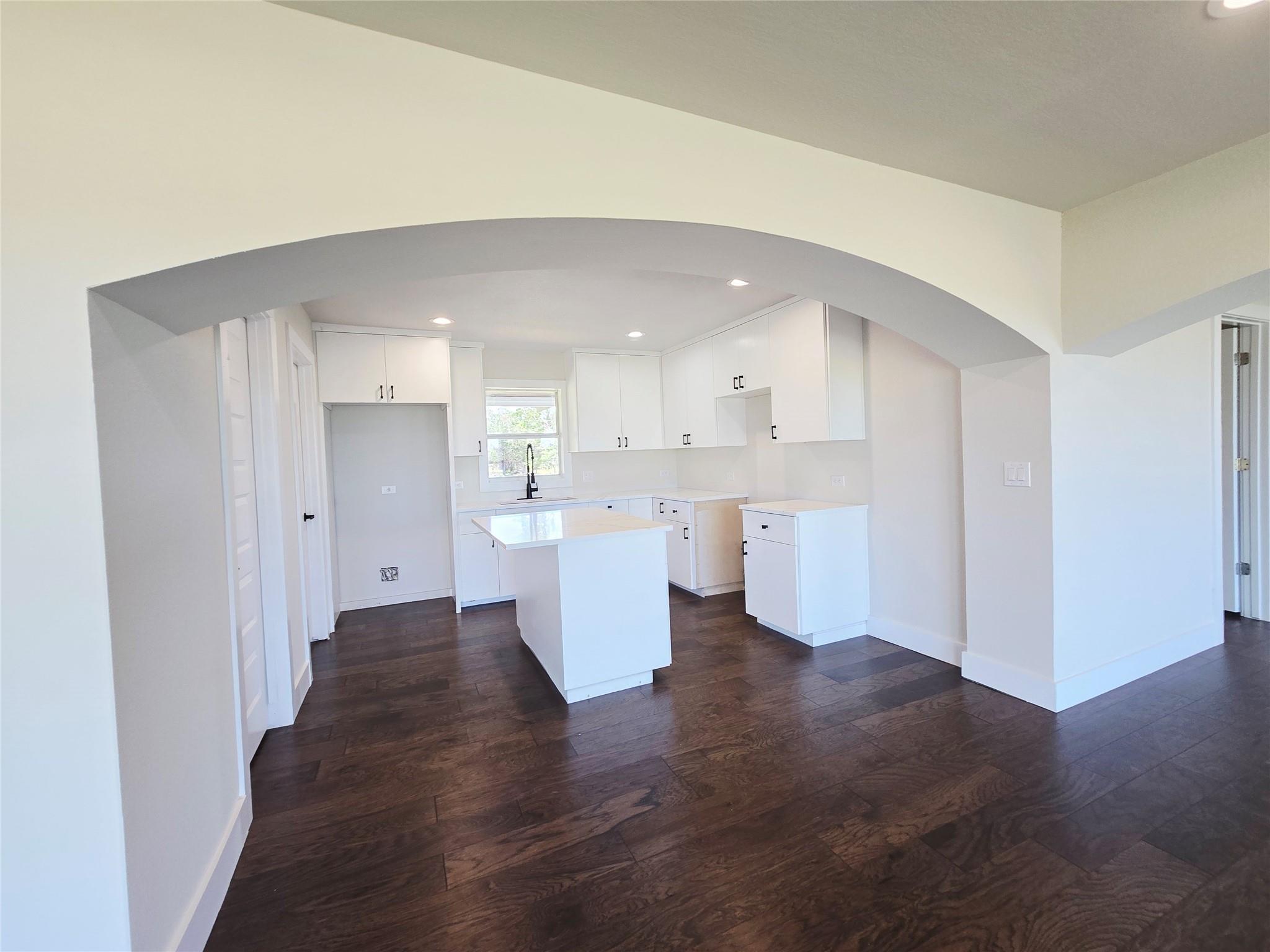 930 Elm Creek Rd, Rockdale, TX 76567