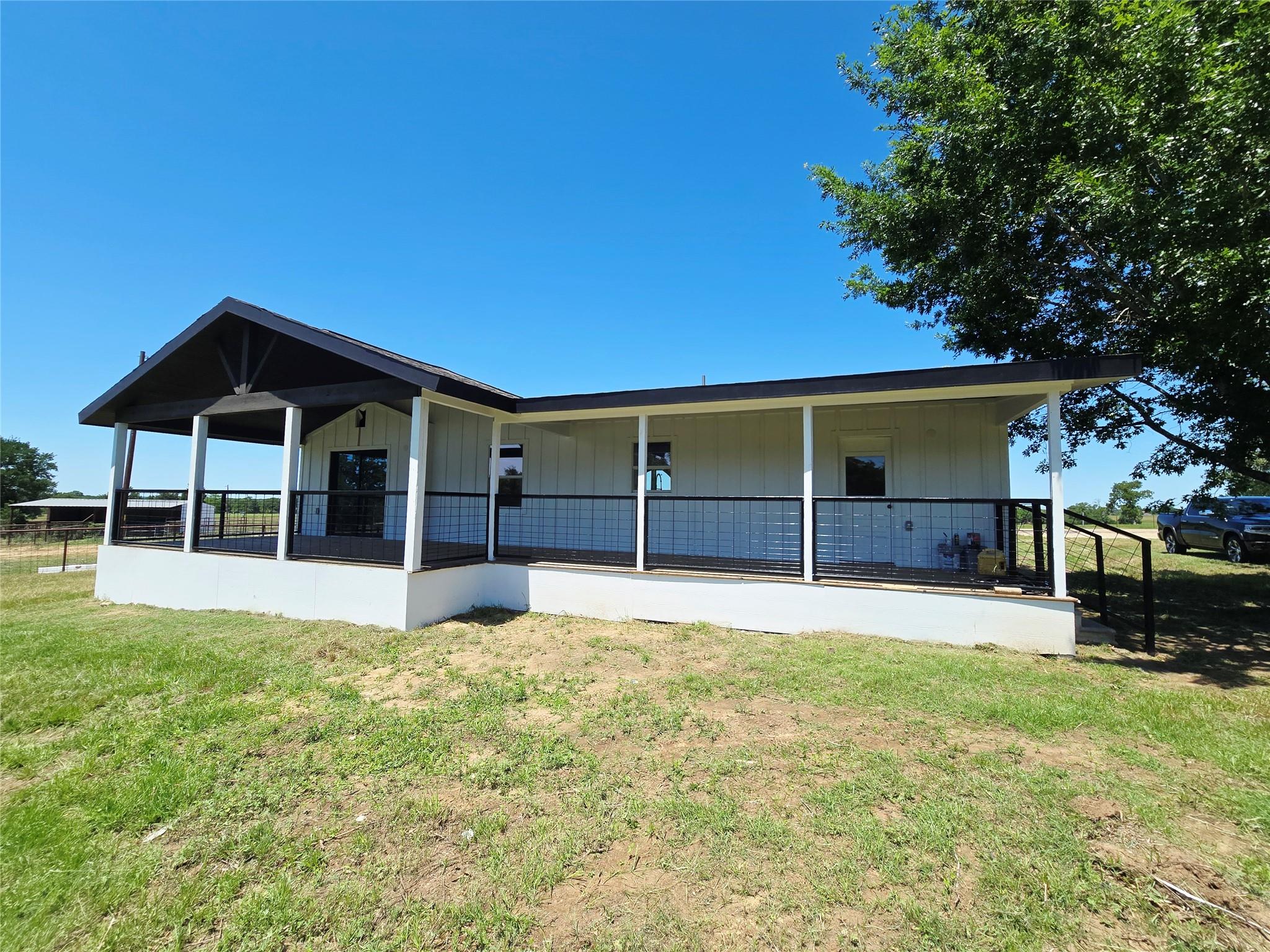 930 Elm Creek Rd, Rockdale, TX 76567