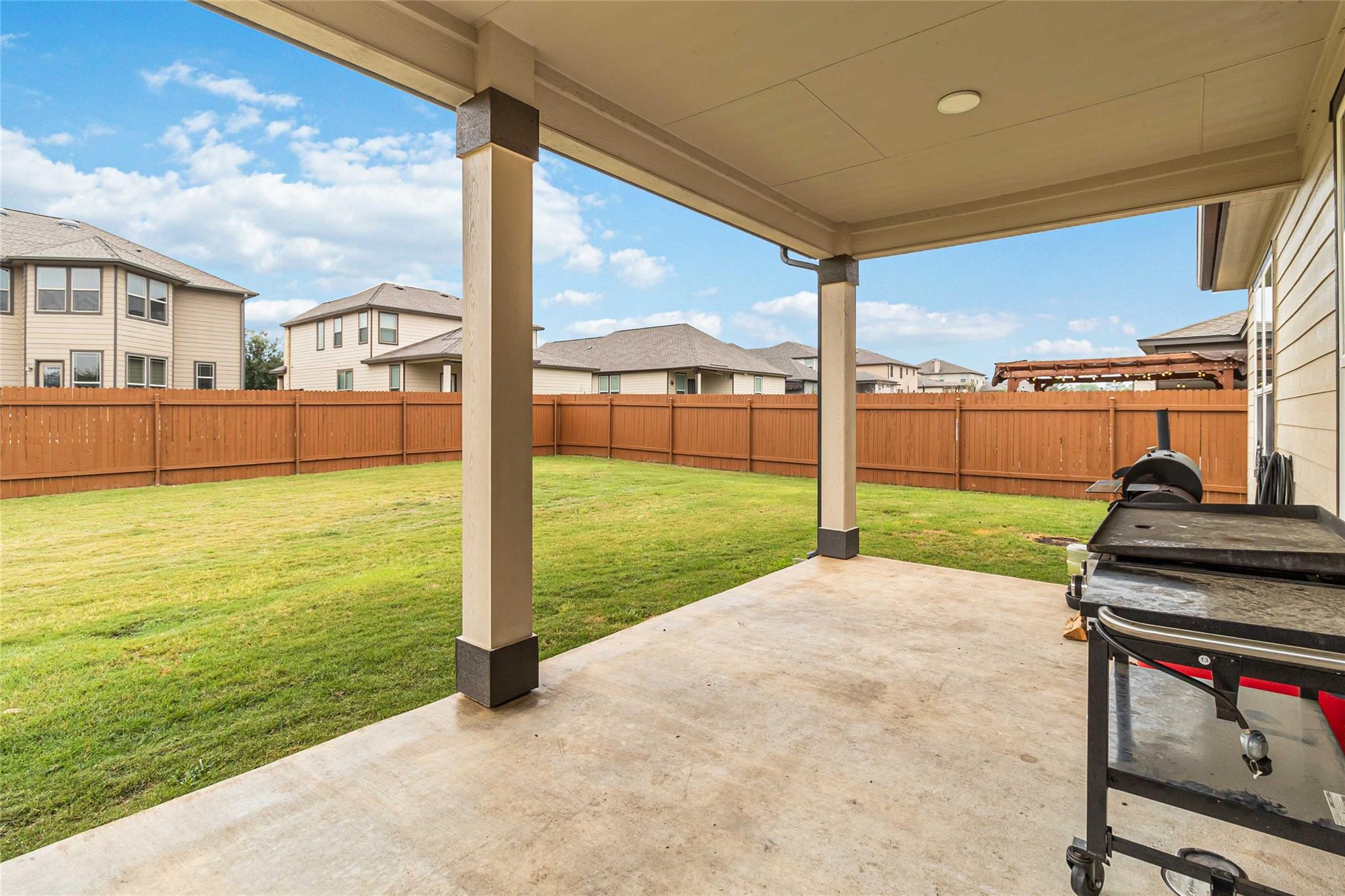 2017 Prickly Pear Dr, Bastrop, TX 78602