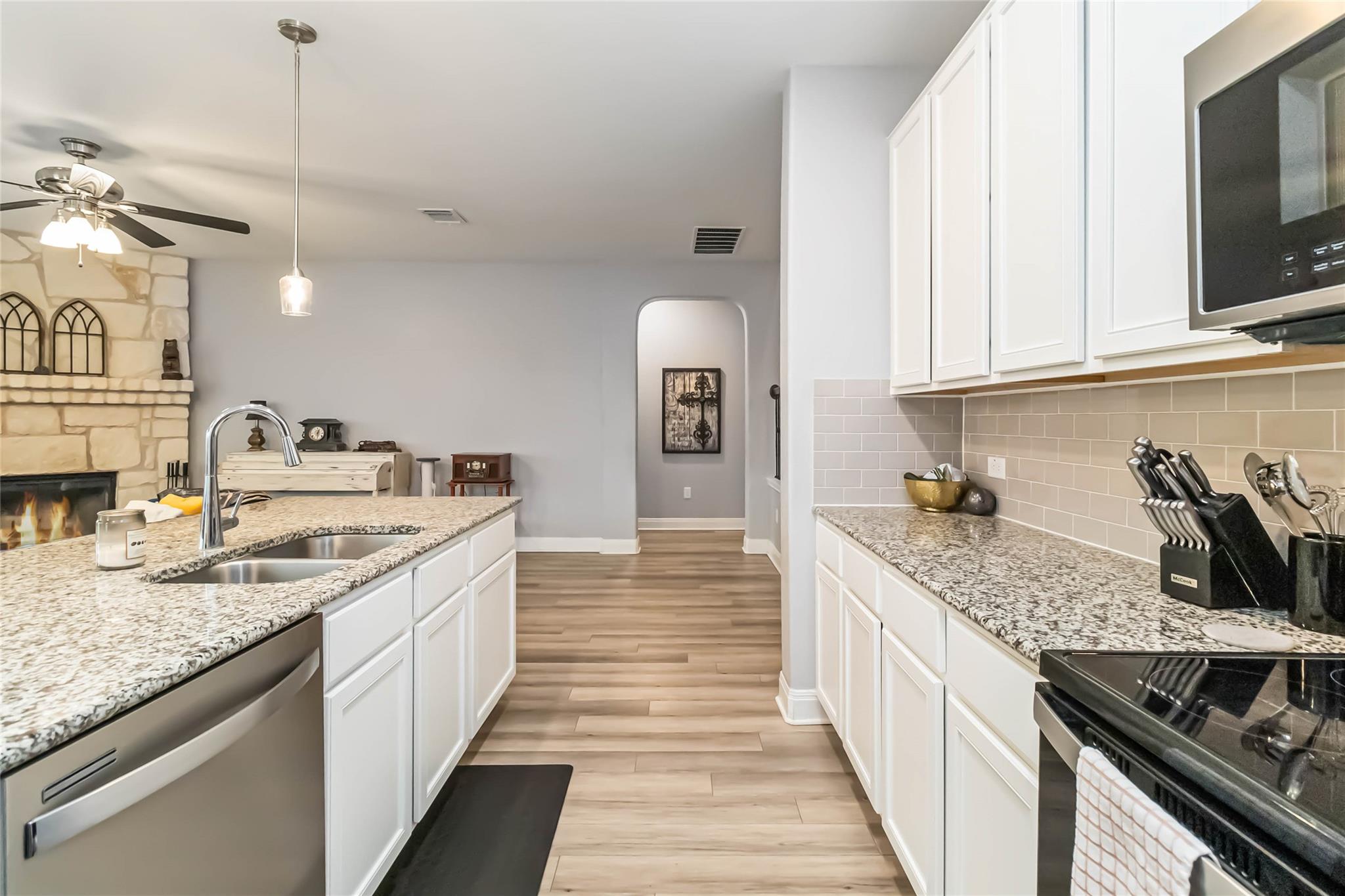 2017 Prickly Pear Dr, Bastrop, TX 78602