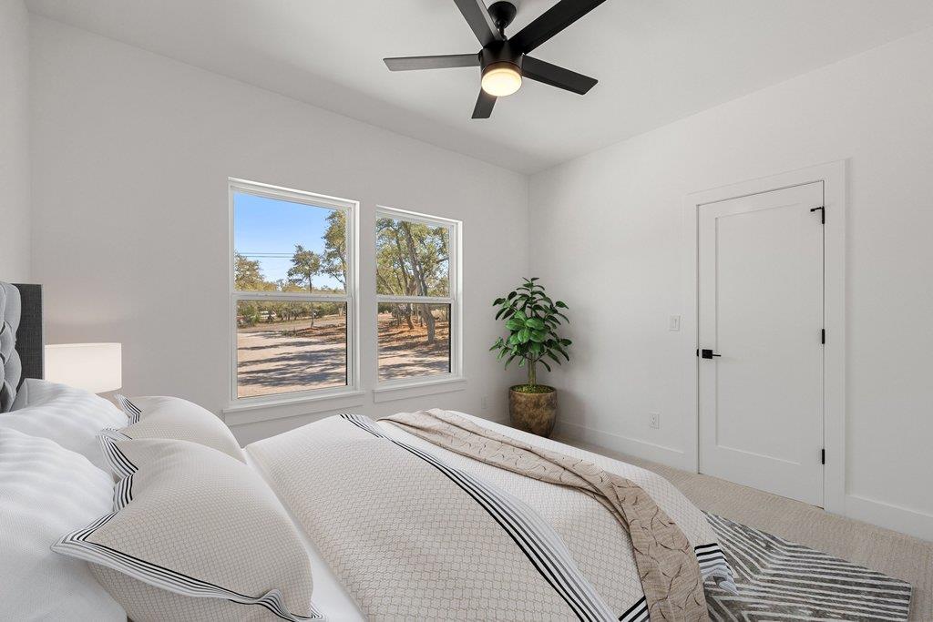 408 Rust Ranch Rd, Blanco, TX 78606