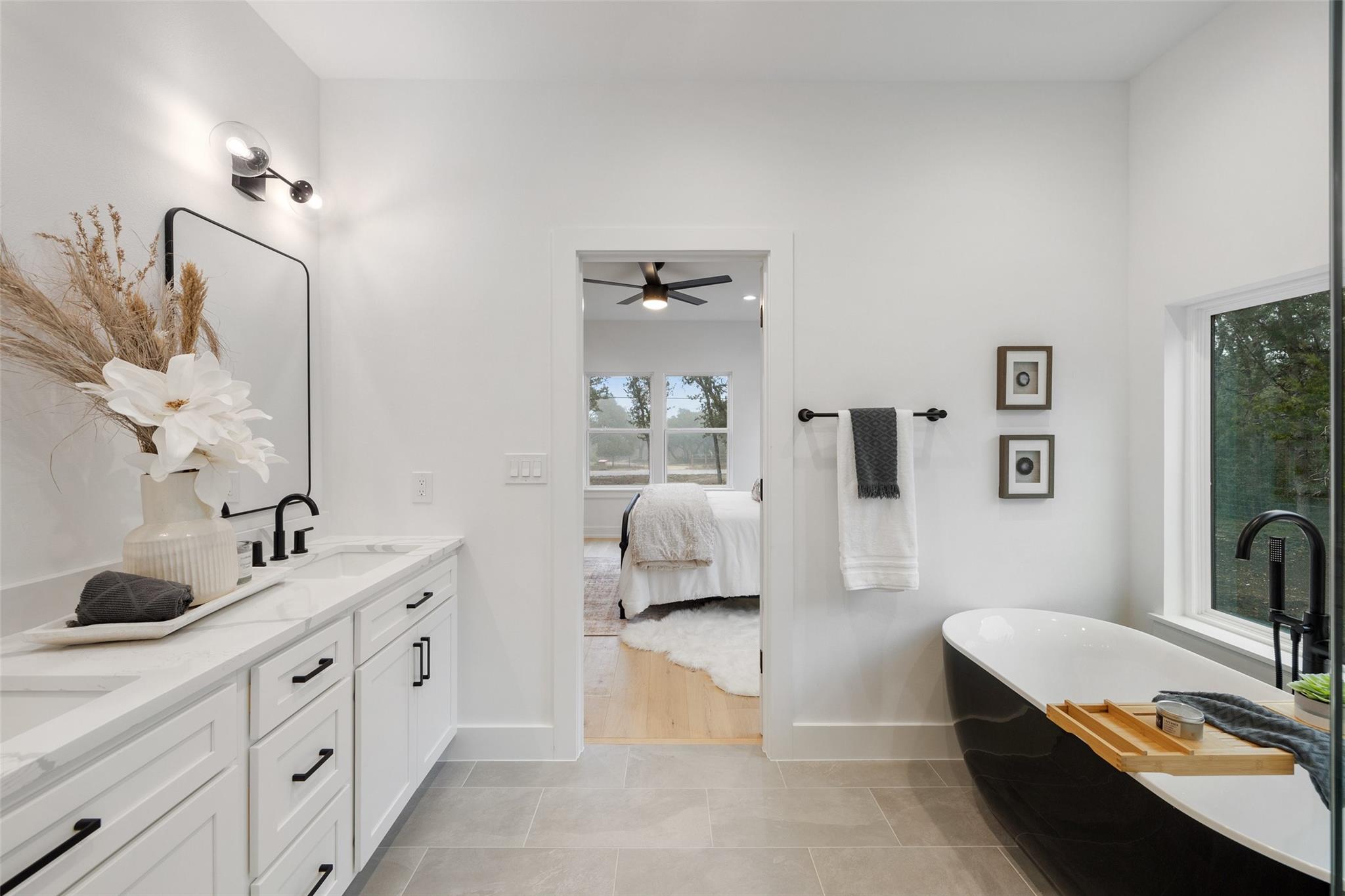 408 Rust Ranch Rd, Blanco, TX 78606