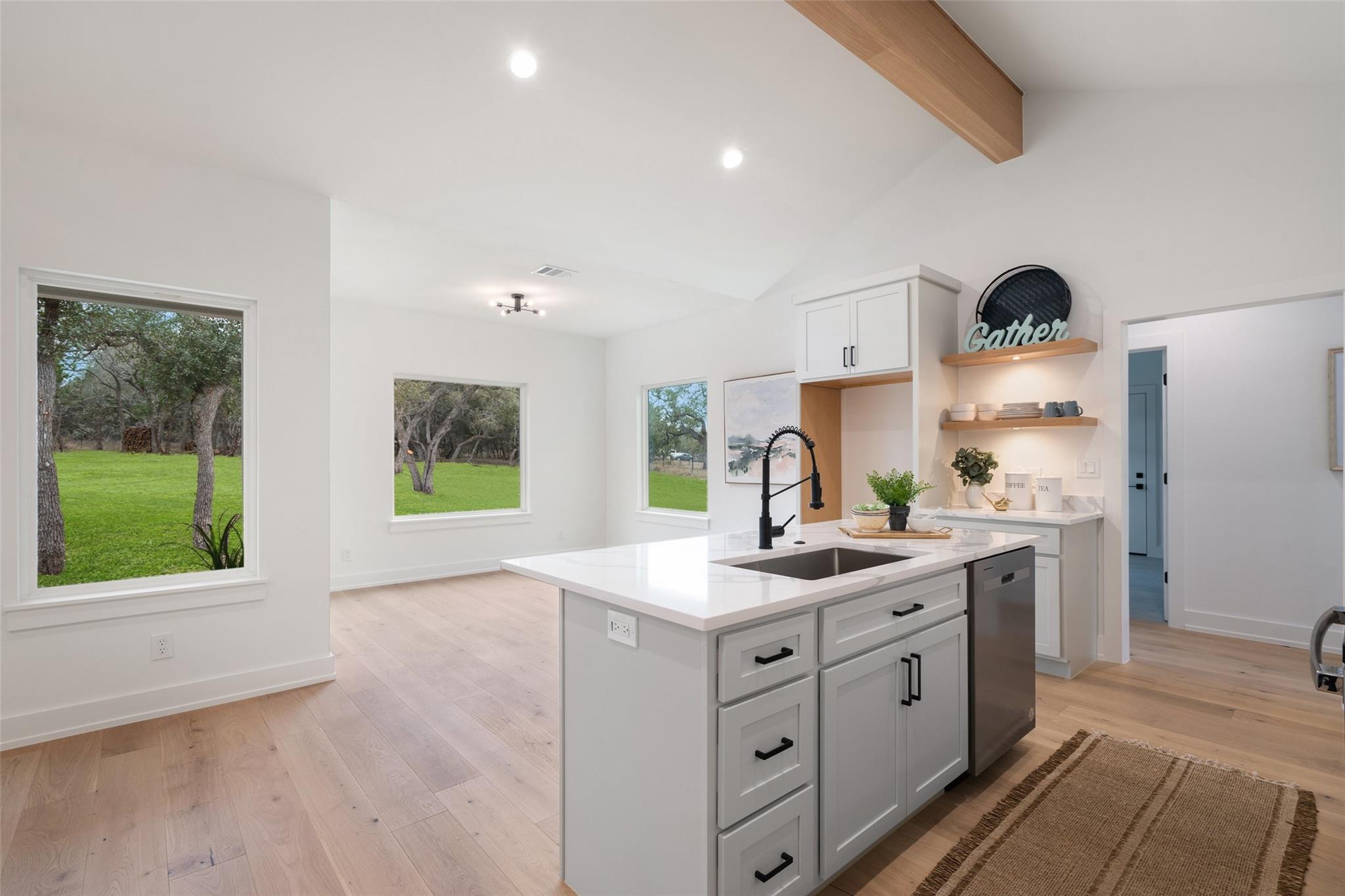 408 Rust Ranch Rd, Blanco, TX 78606