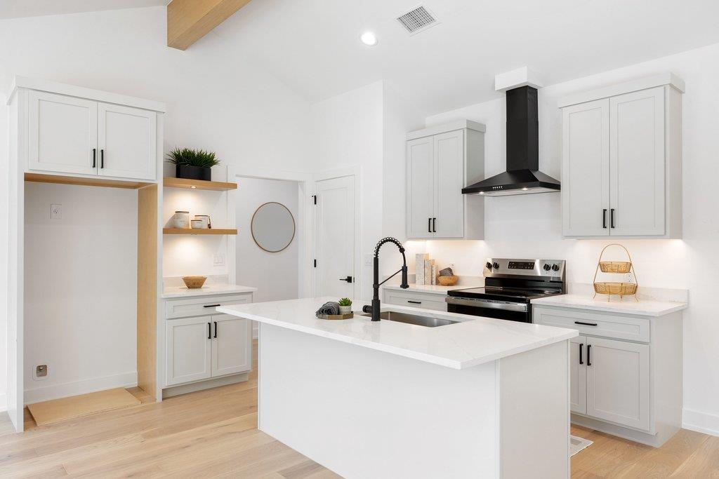 408 Rust Ranch Rd, Blanco, TX 78606