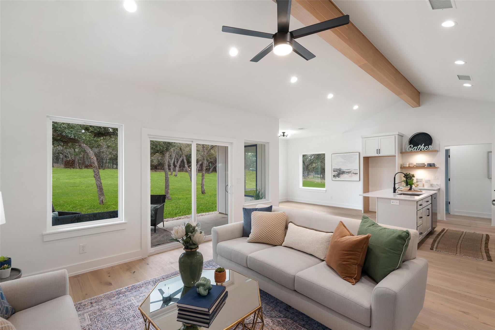 408 Rust Ranch Rd, Blanco, TX 78606