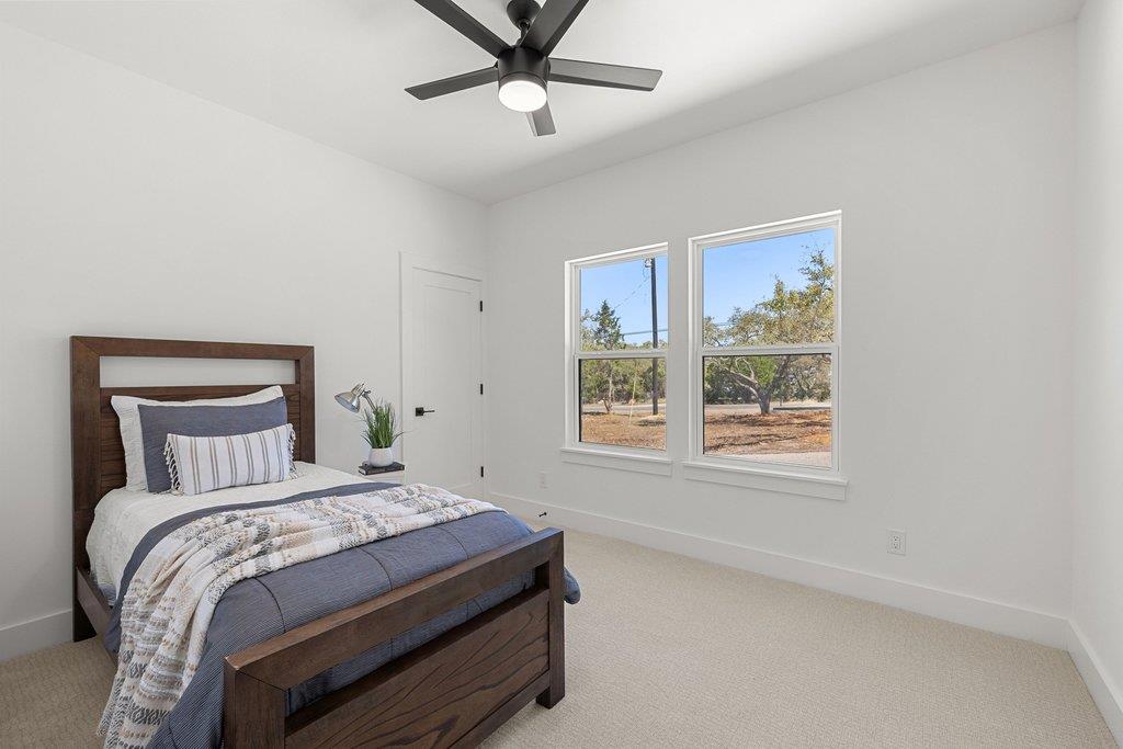 408 Rust Ranch Rd, Blanco, TX 78606