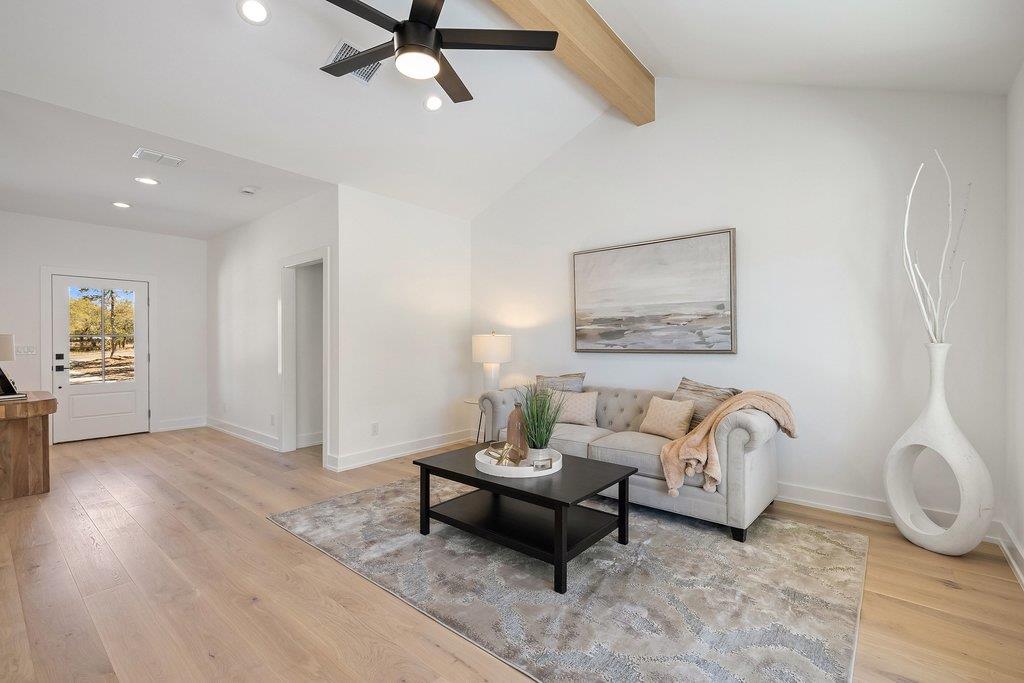 408 Rust Ranch Rd, Blanco, TX 78606