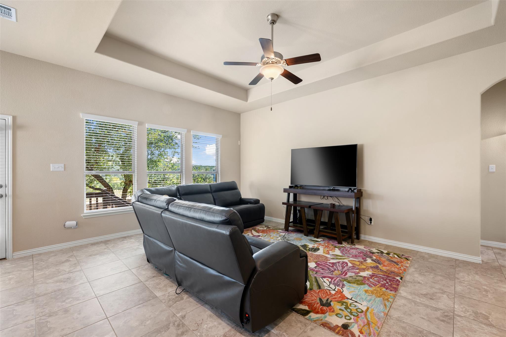 8113 Cannon Ct, Lago Vista, TX 78645