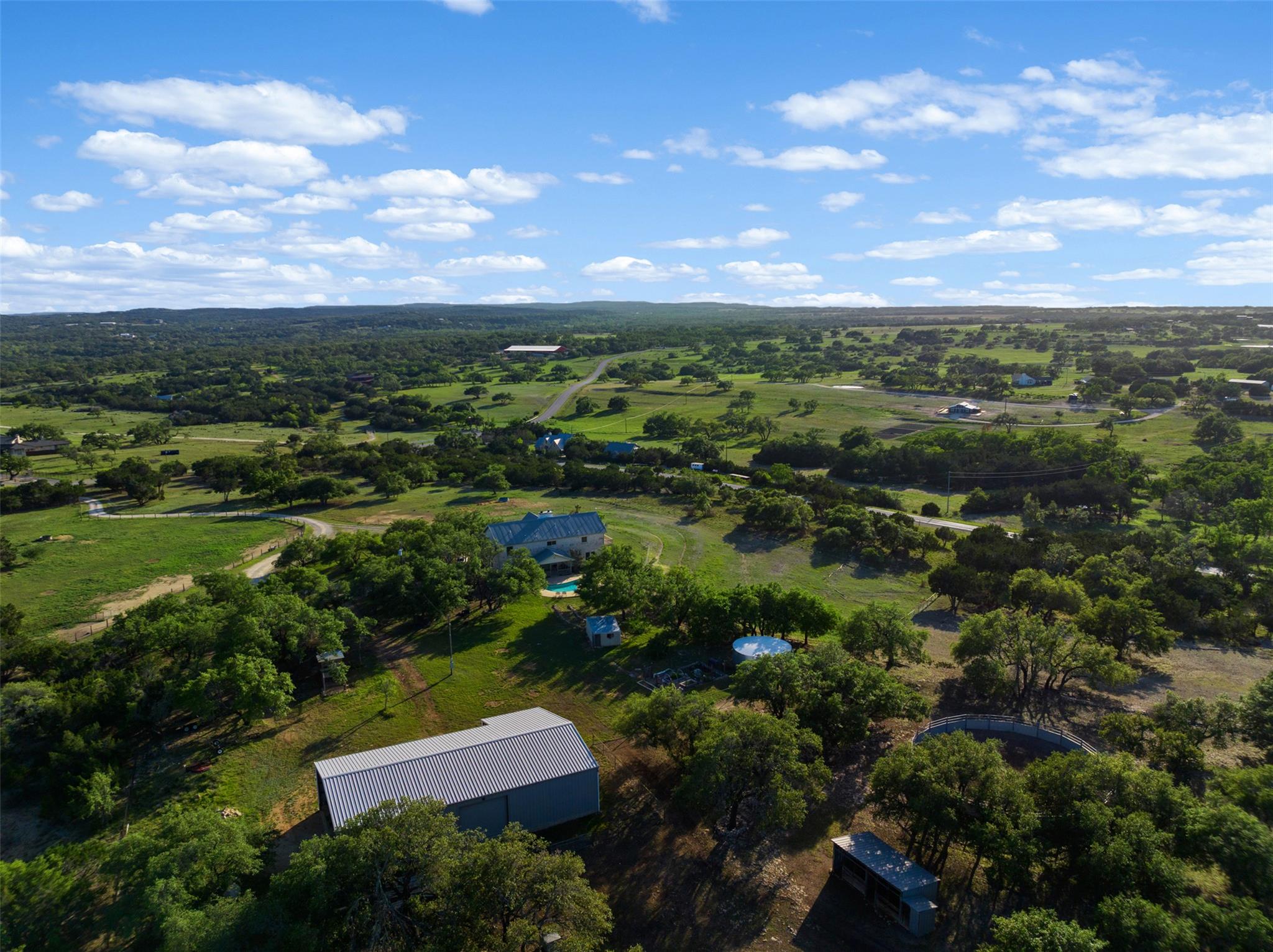 2400 W Fitzhugh Rd, Dripping Springs, TX 78620