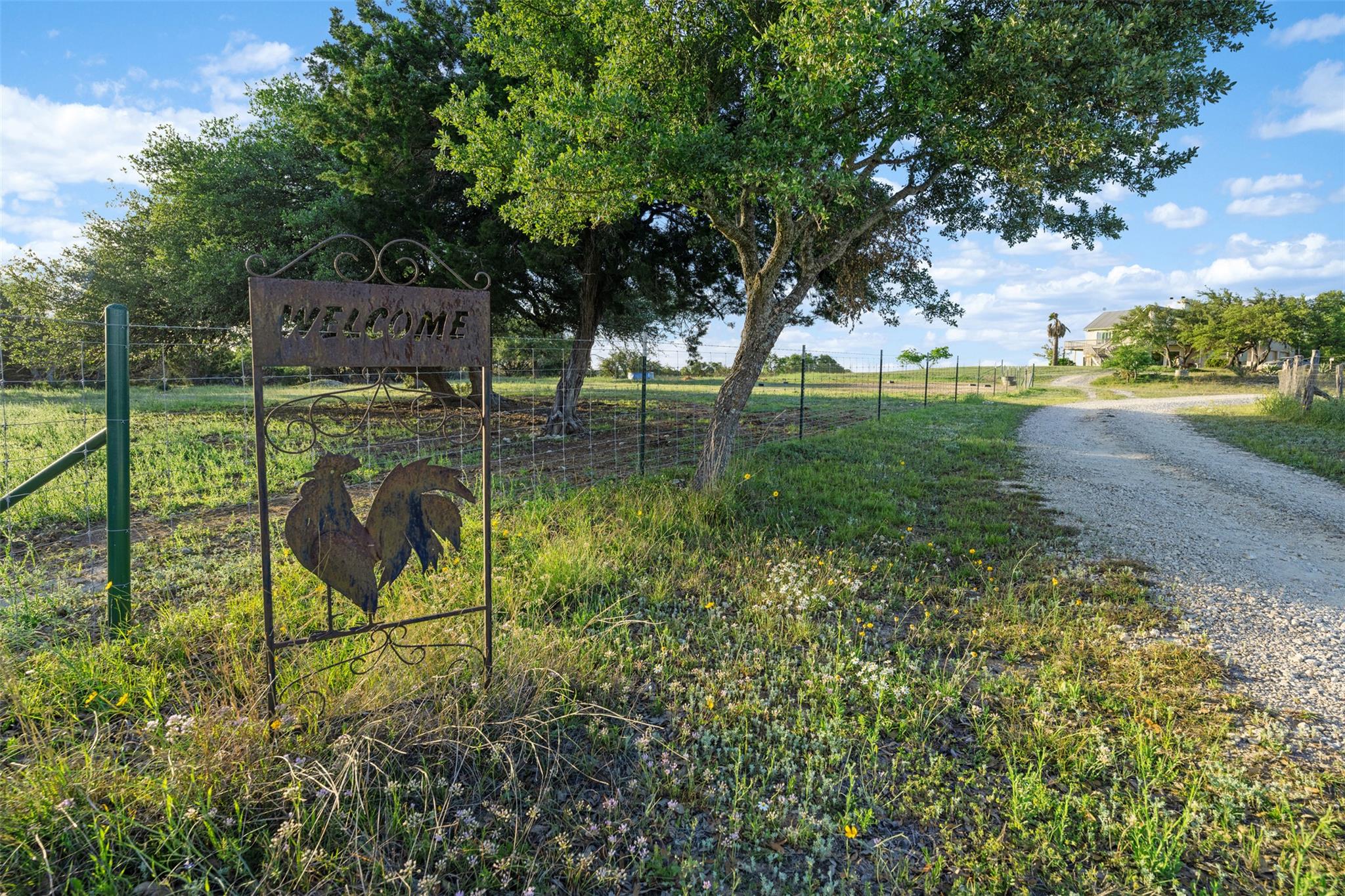 2400 W Fitzhugh Rd, Dripping Springs, TX 78620