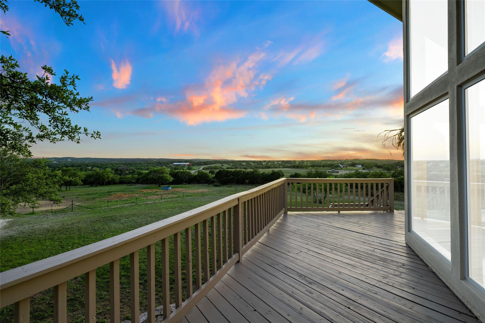 2400 W Fitzhugh Rd, Dripping Springs, TX 78620