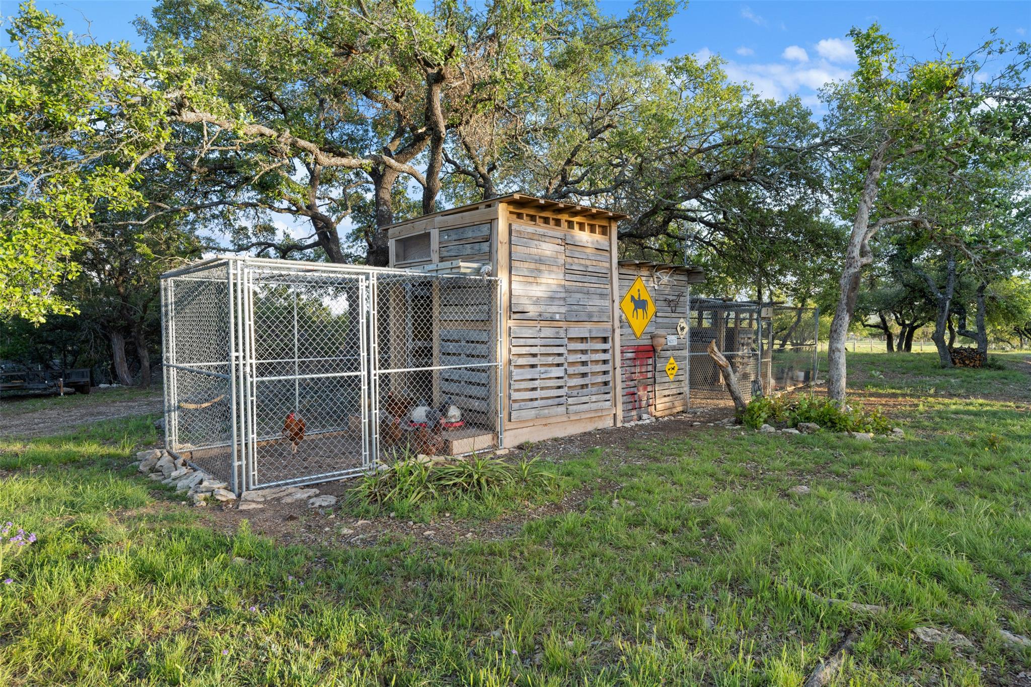 2400 W Fitzhugh Rd, Dripping Springs, TX 78620