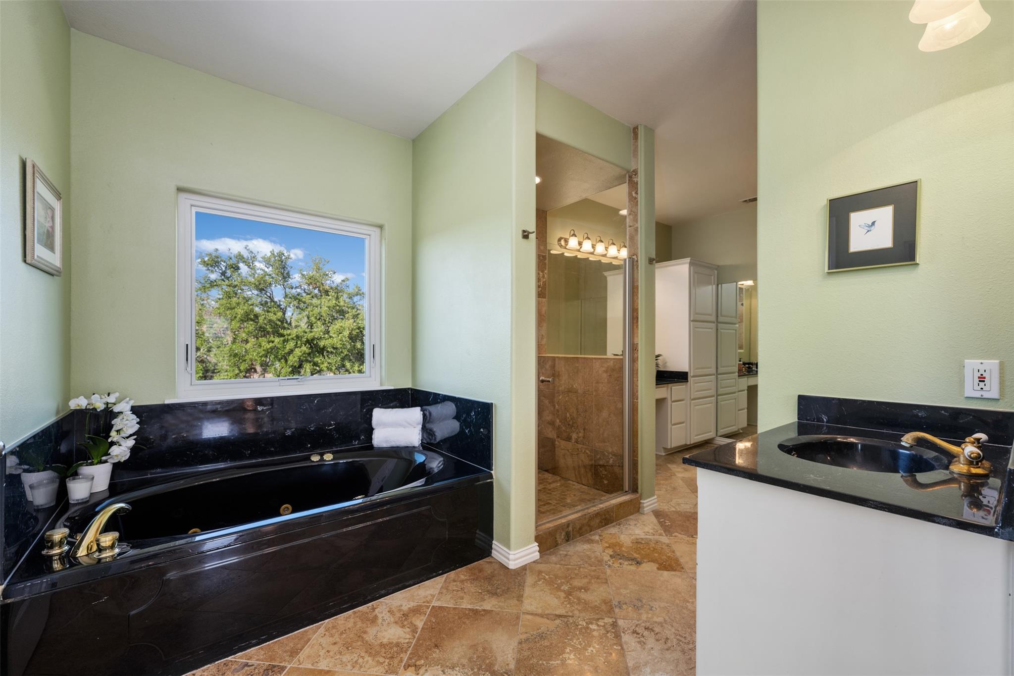 2400 W Fitzhugh Rd, Dripping Springs, TX 78620