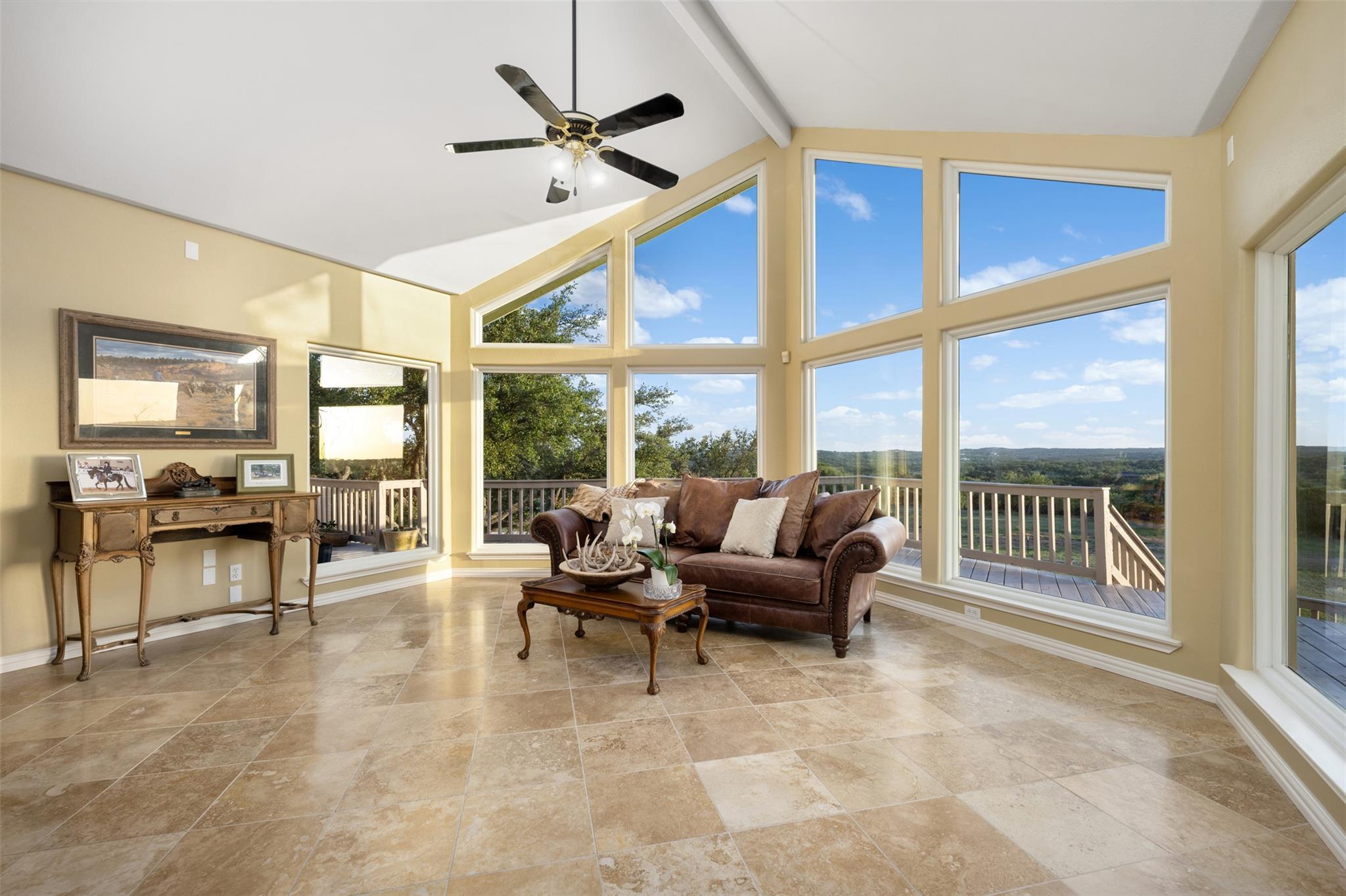 2400 W Fitzhugh Rd, Dripping Springs, TX 78620