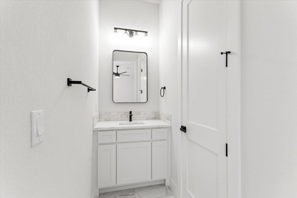 123 Wagon Wheel Trl, Bertram, TX 78605