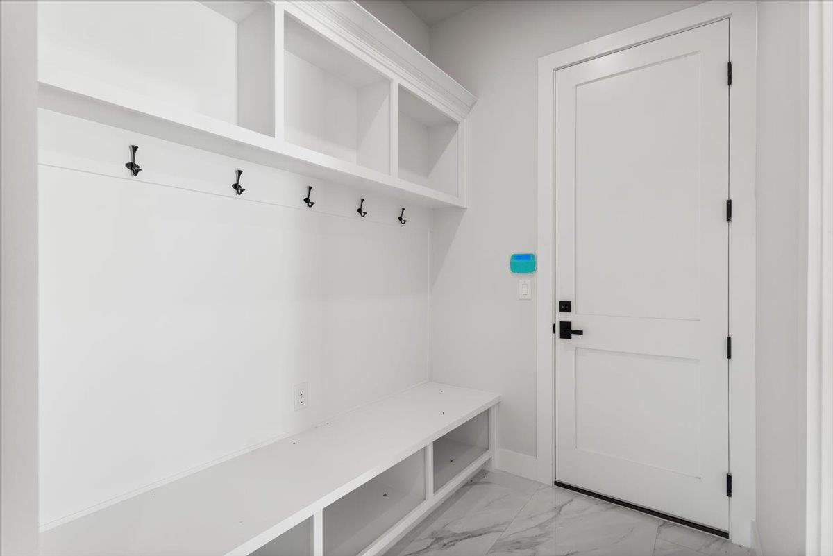 123 Wagon Wheel Trl, Bertram, TX 78605