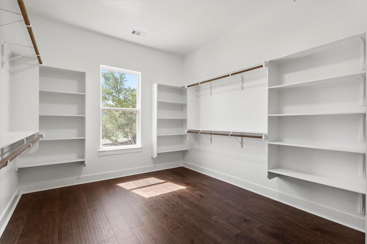 123 Wagon Wheel Trl, Bertram, TX 78605