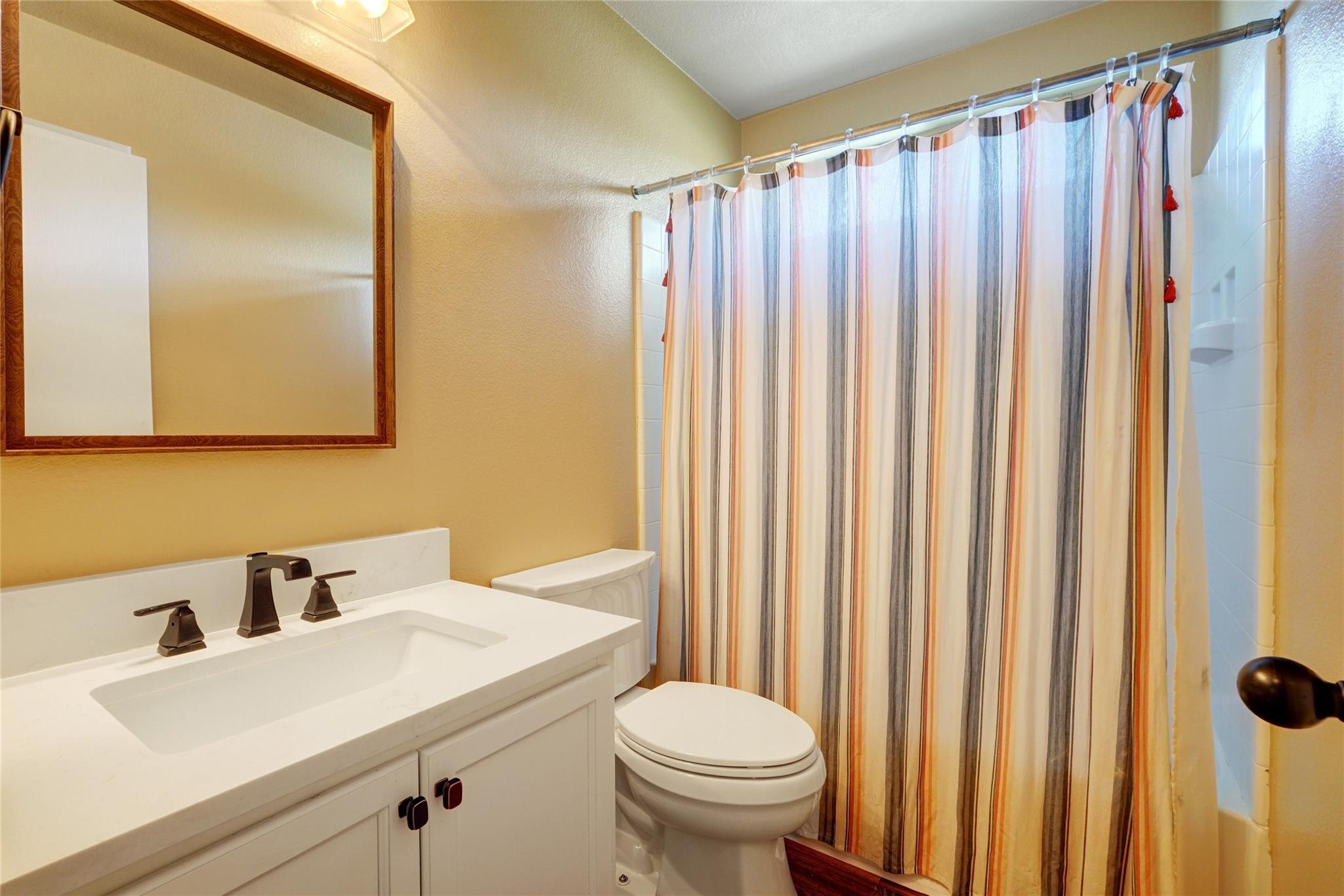 136 Holmstrom St, Hutto, TX 78634