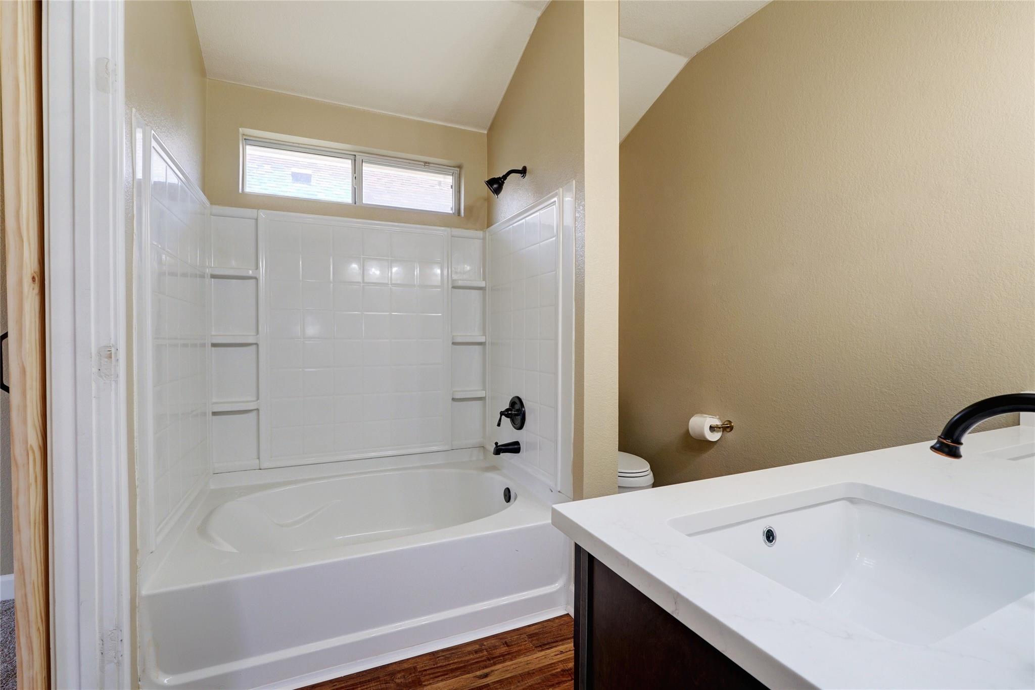 136 Holmstrom St, Hutto, TX 78634