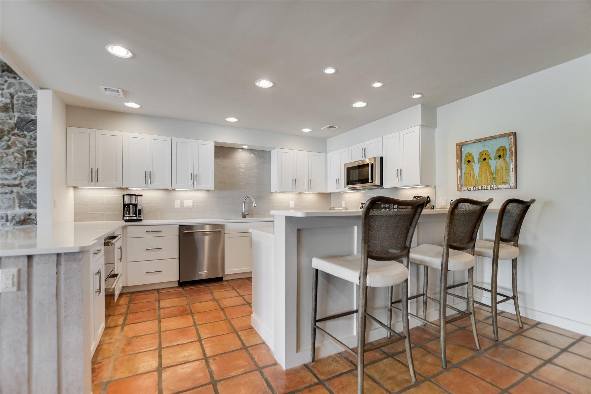 402 Island Dr # C, Horseshoe Bay, TX 78657