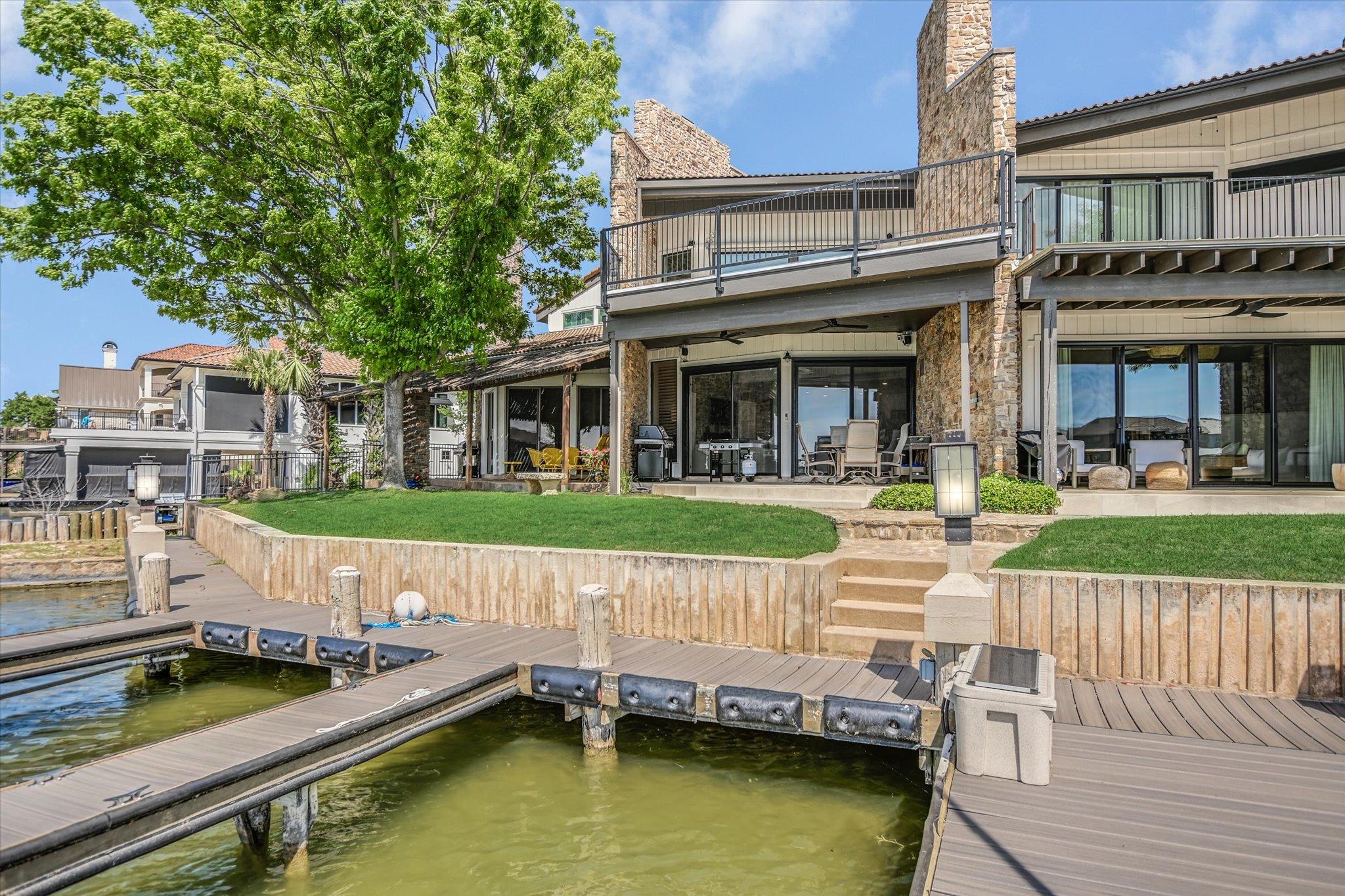 402 Island Dr # C, Horseshoe Bay, TX 78657