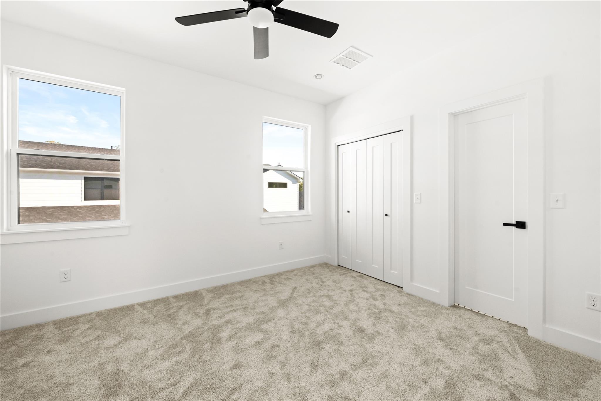 1500 Sylvan Glade Rd # 2B, Austin, TX 78745