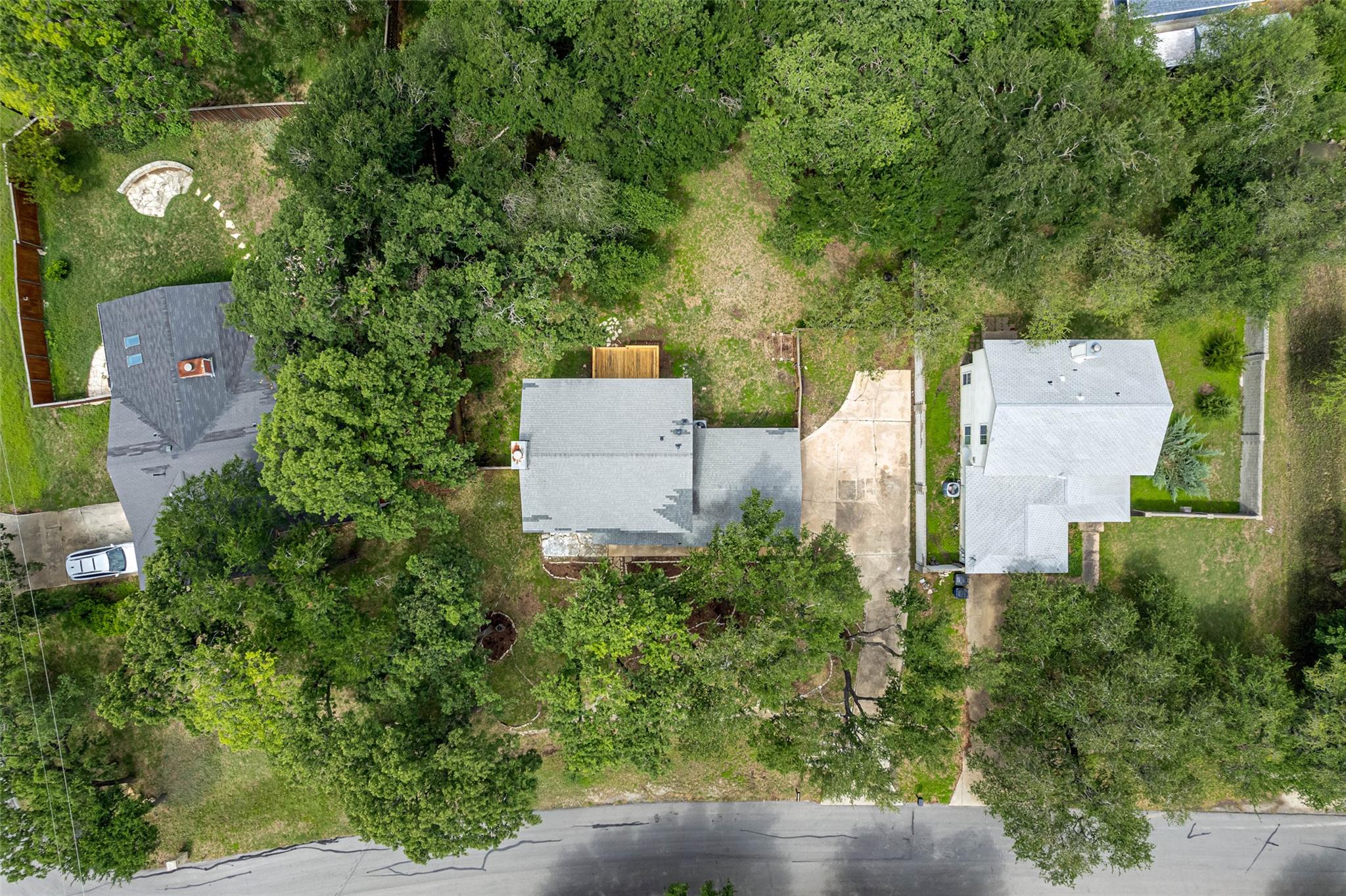 2105 Emerald Isle Dr, Leander, TX 78641