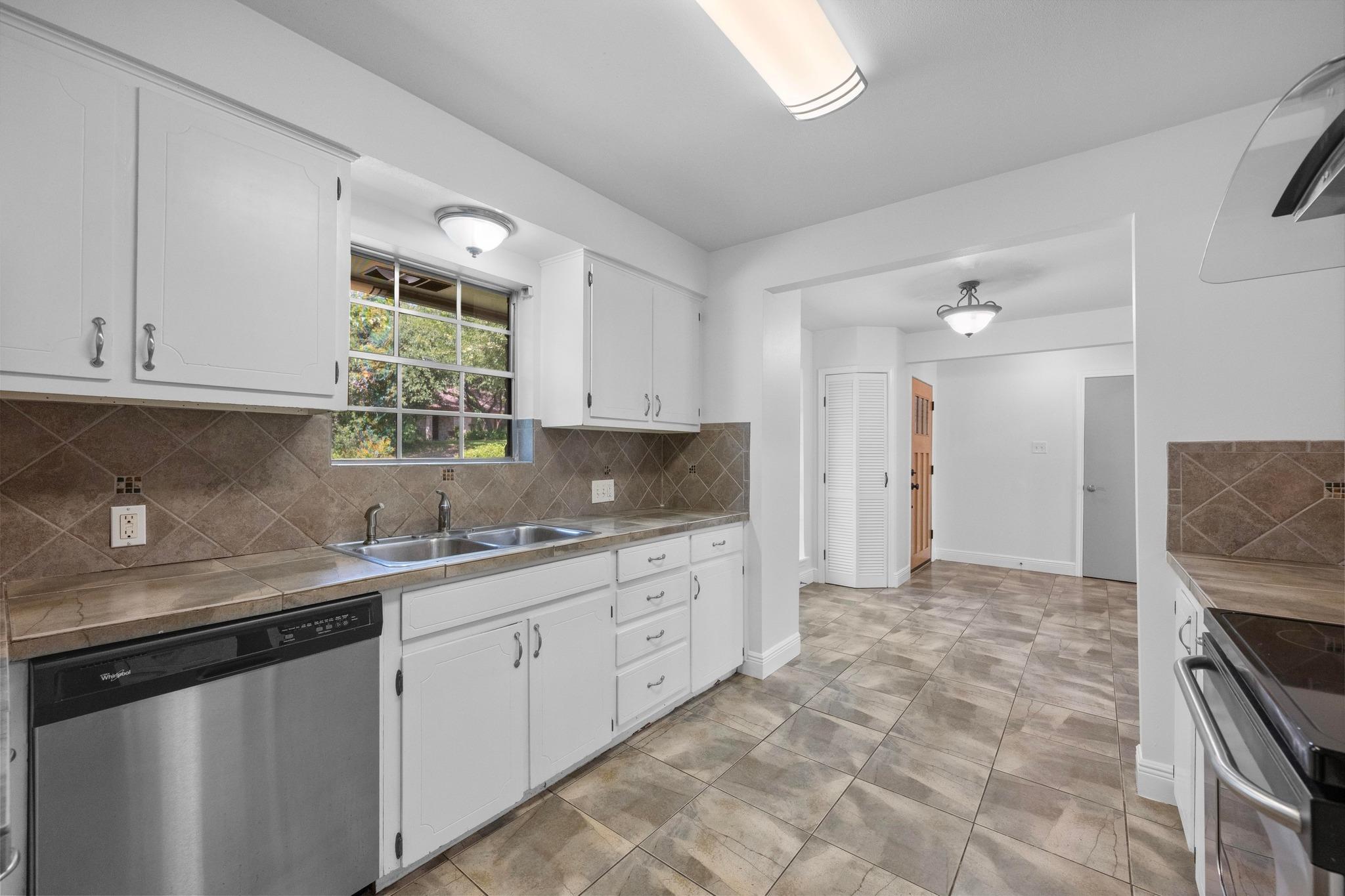 8006 Red Willow Dr, Austin, TX 78736