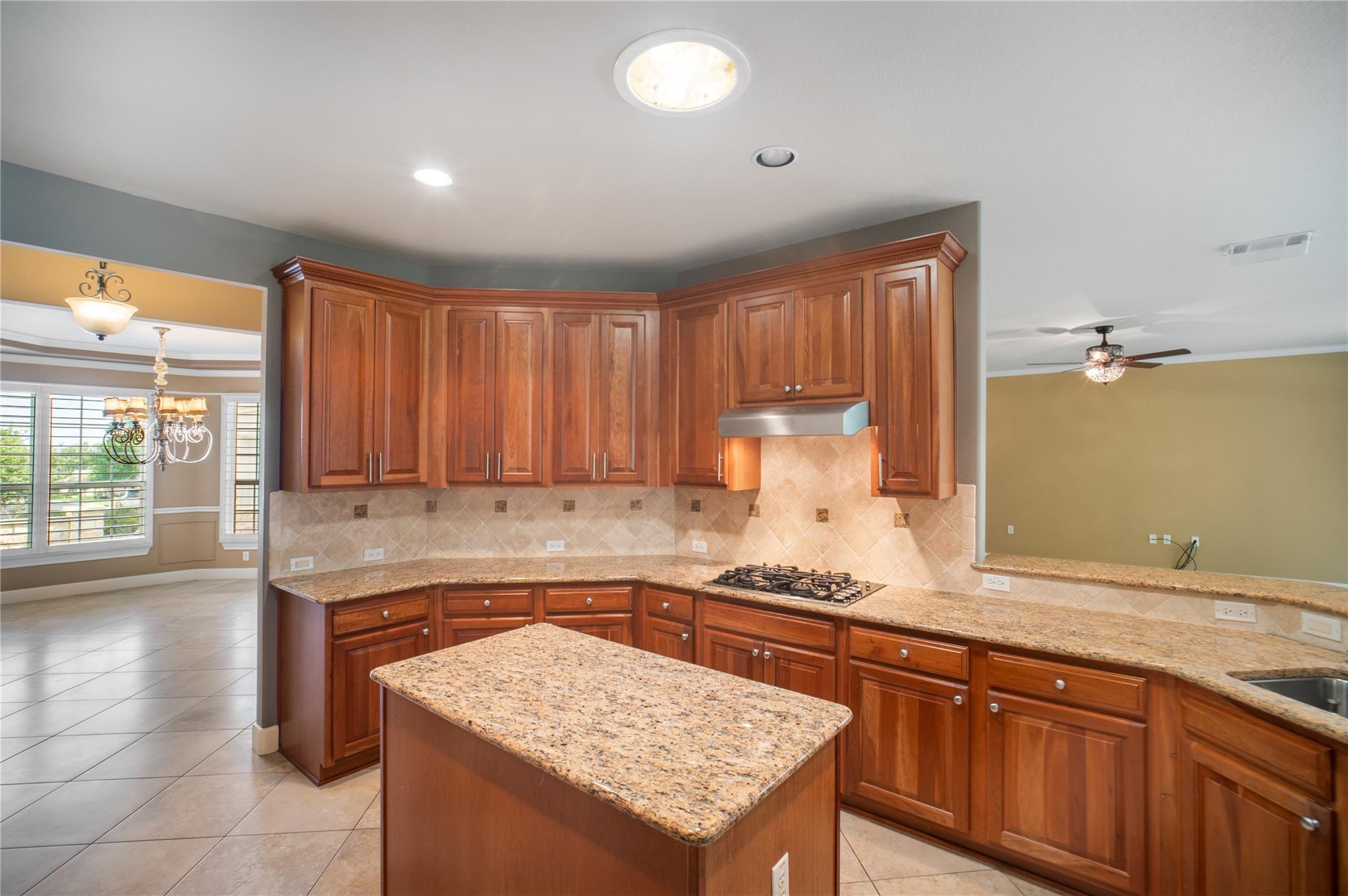 214 Summit St, Georgetown, TX 78633