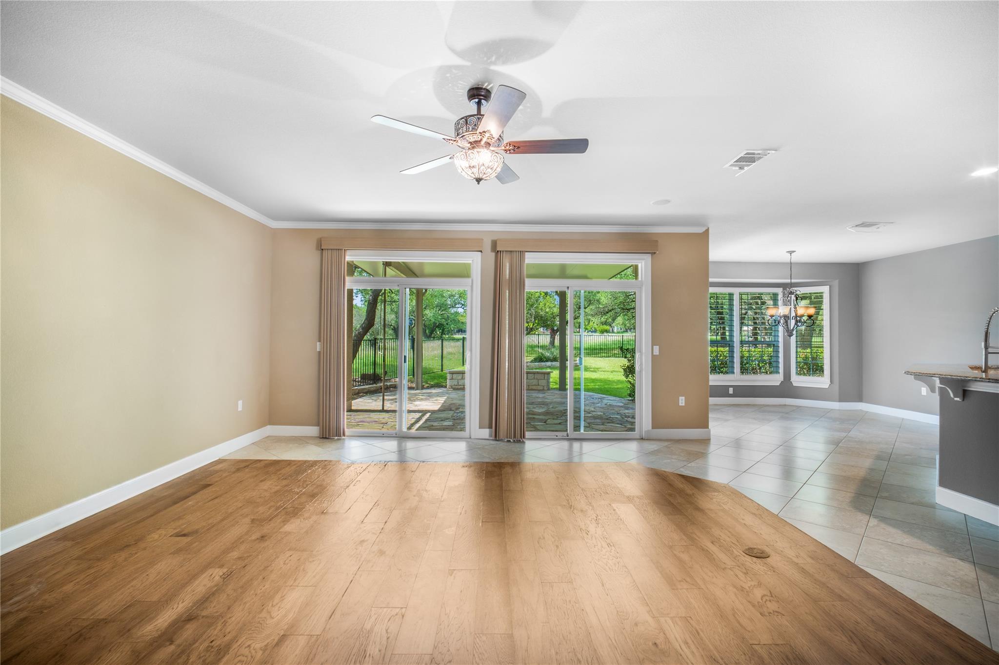 214 Summit St, Georgetown, TX 78633