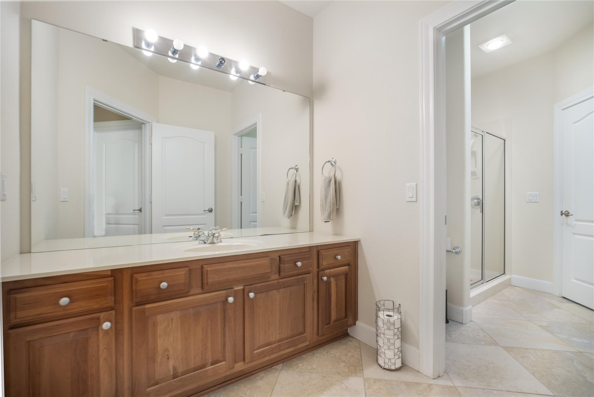 214 Summit St, Georgetown, TX 78633