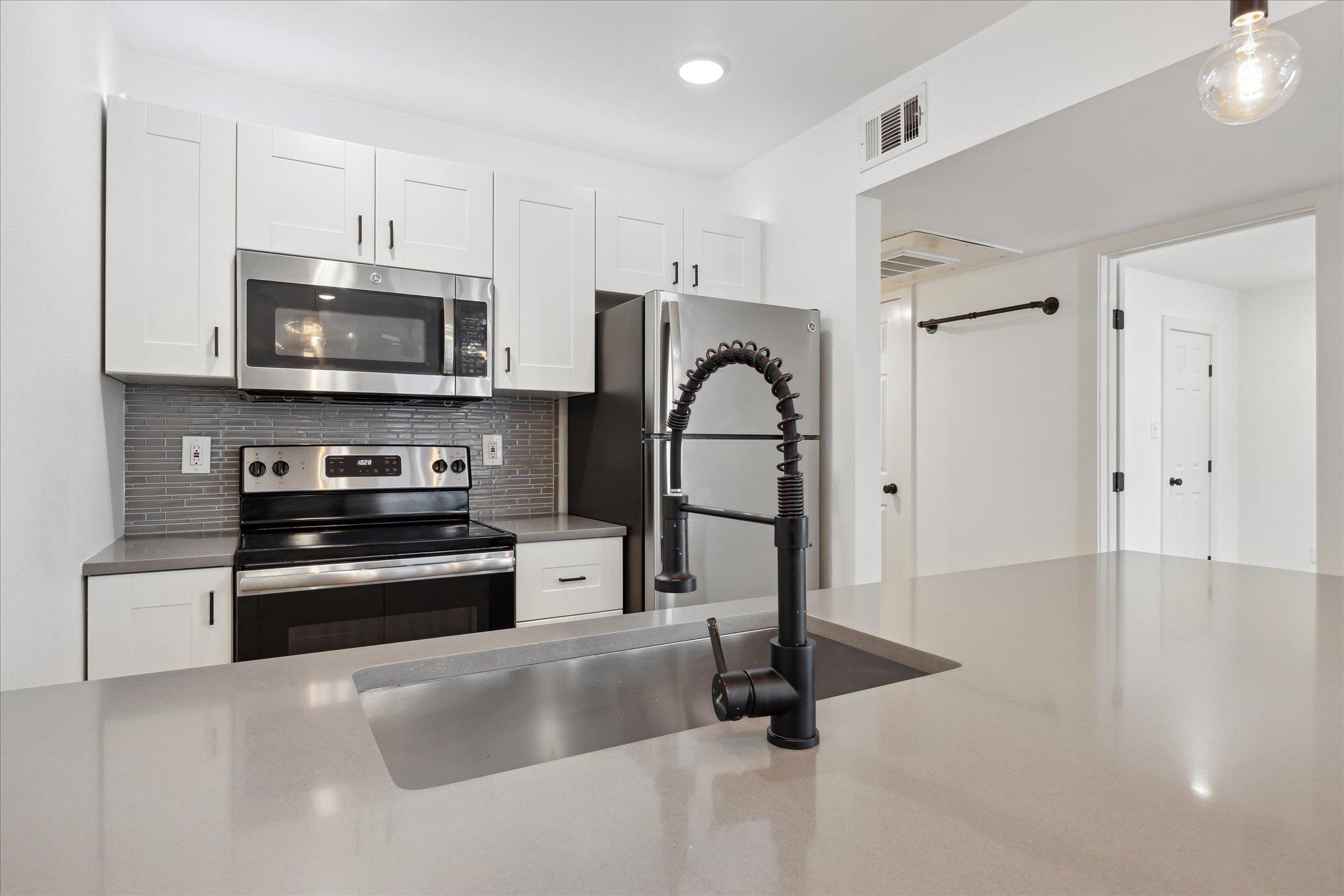909 Reinli St # 231, Austin, TX 78751